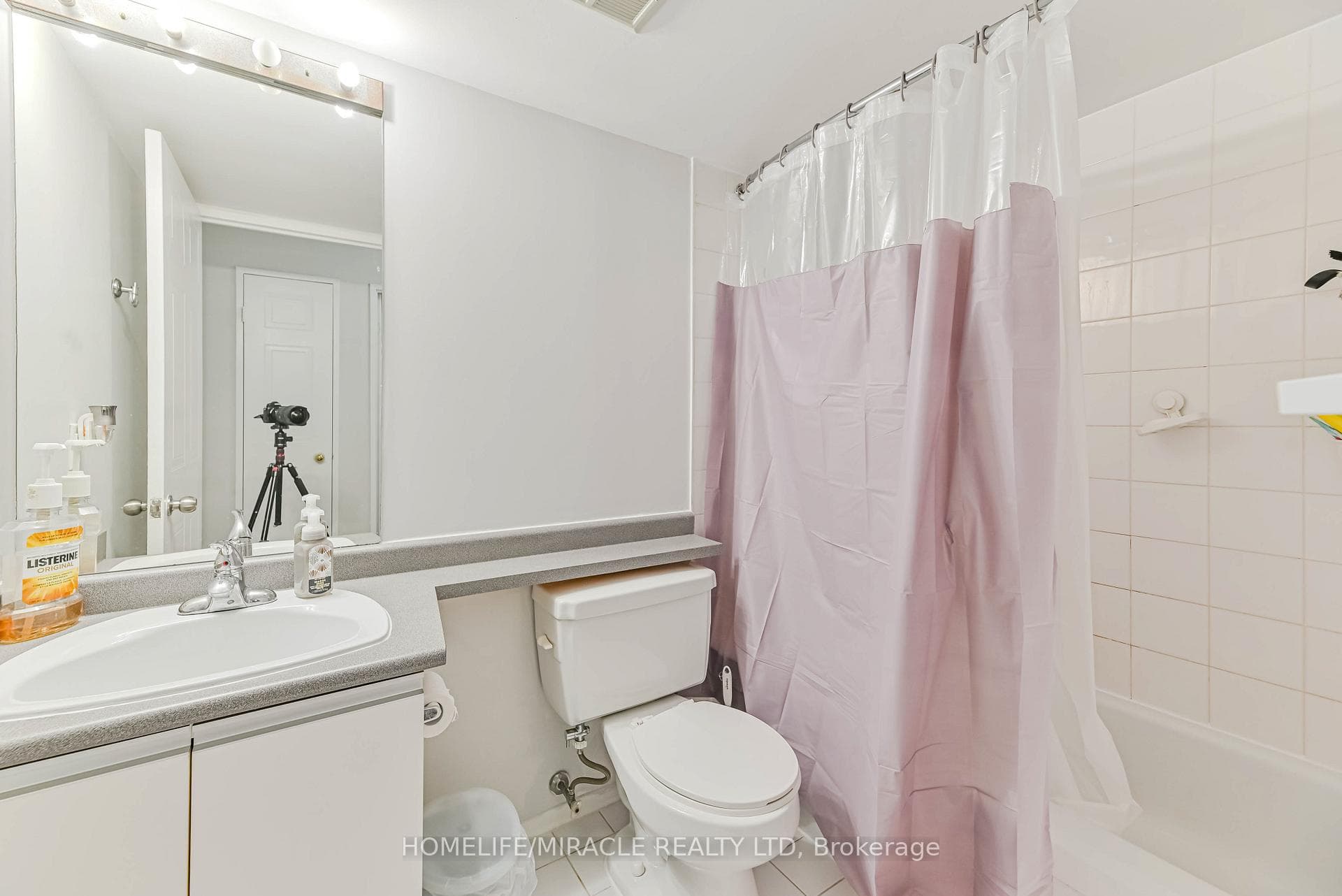 1470 Midland Avenue Unit 809 photo 24