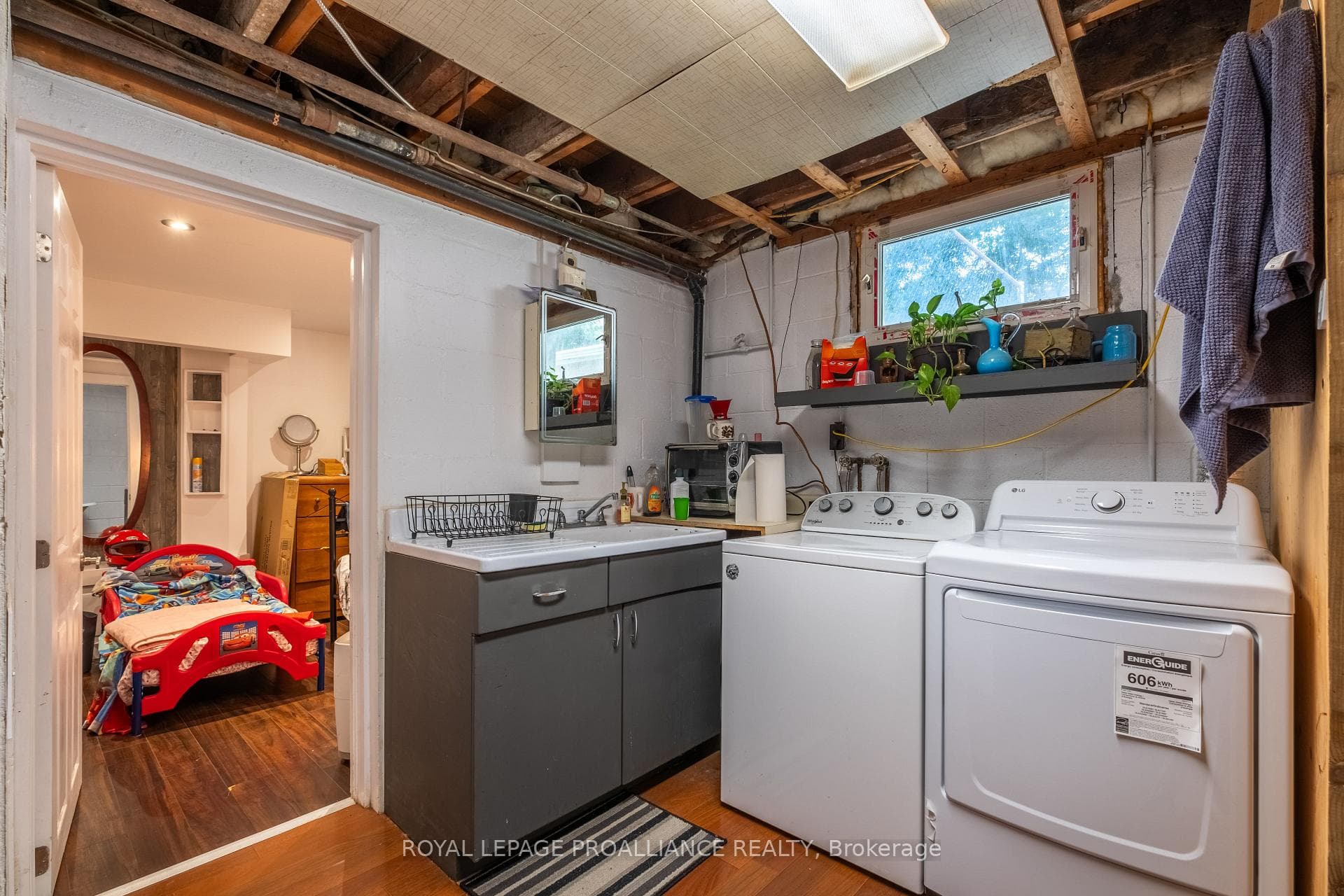 807 Portsmouth Avenue photo 28