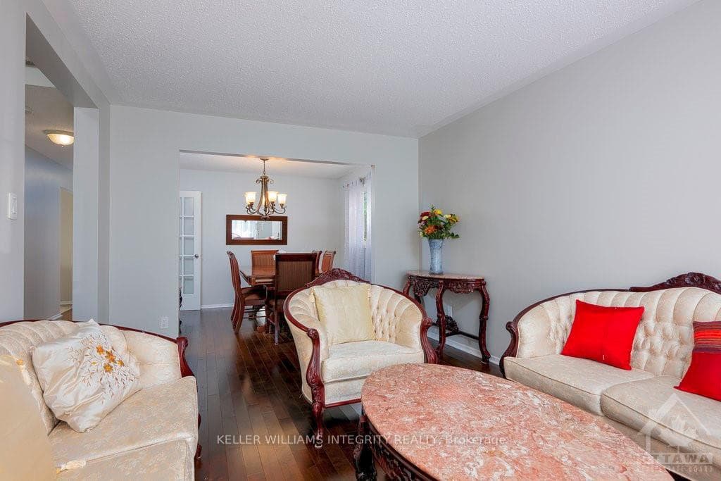 1707 BOISBRIAND Crescent photo 10