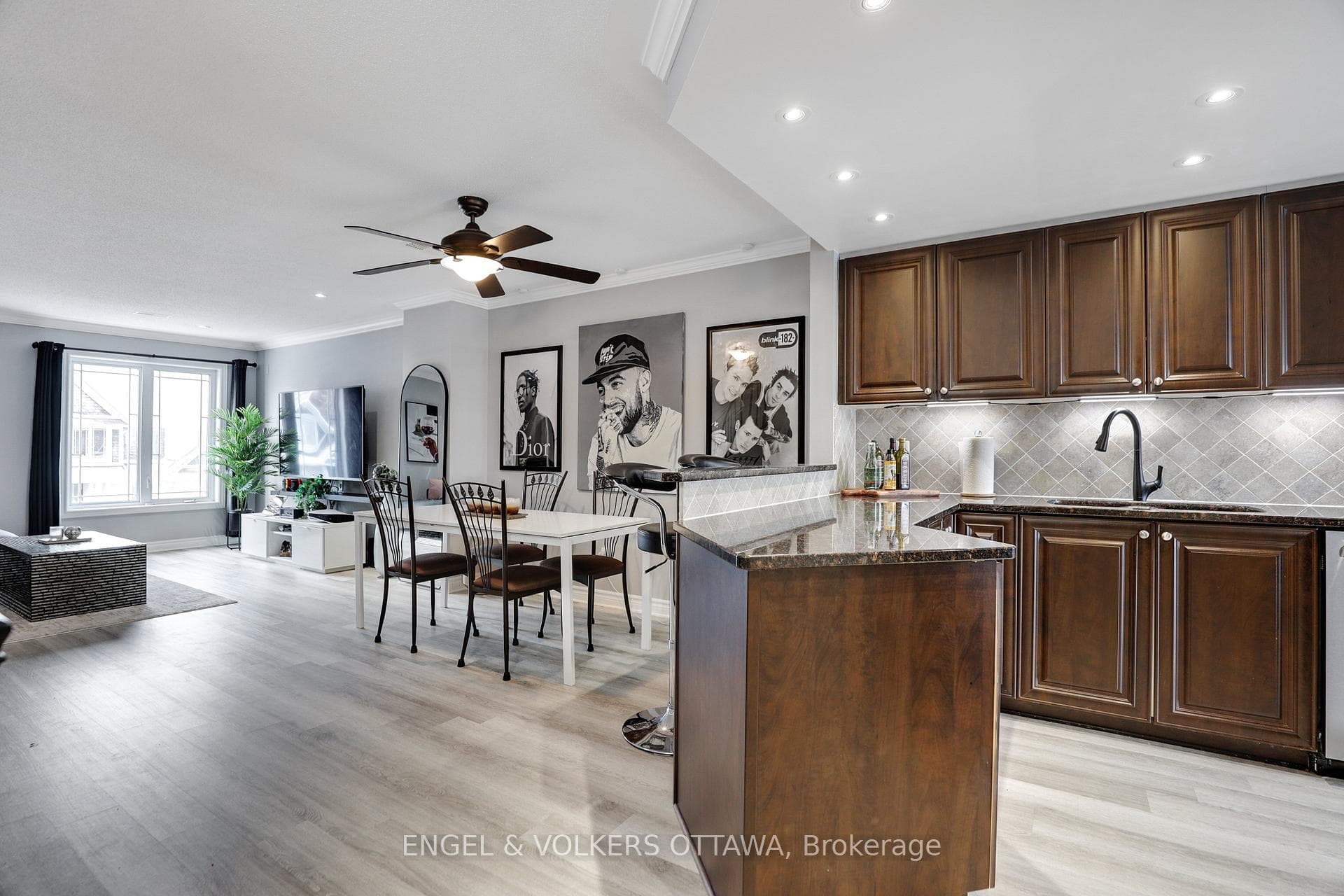 69 Crosby Private N/A photo 9