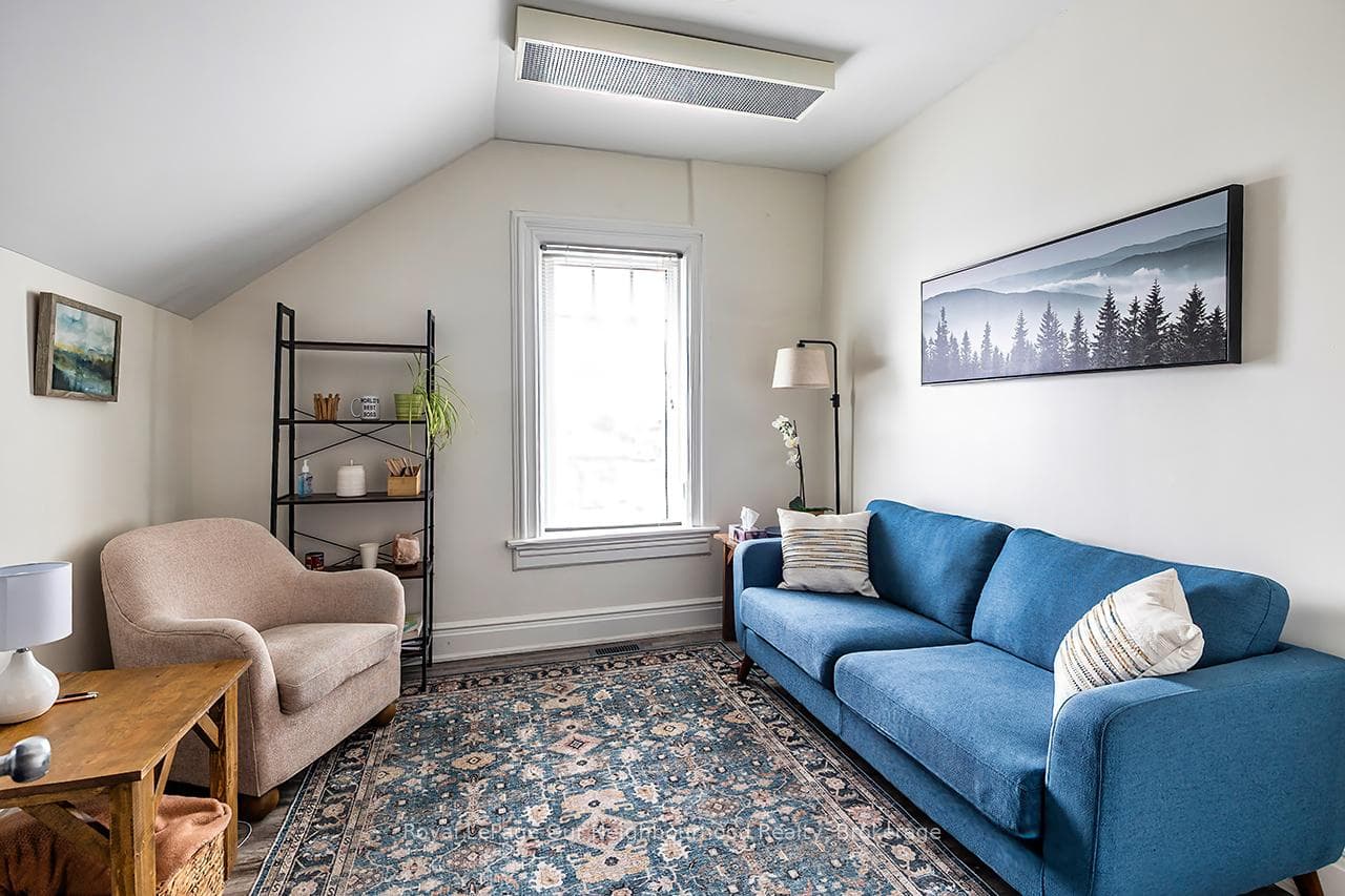71 Albert Street photo 31