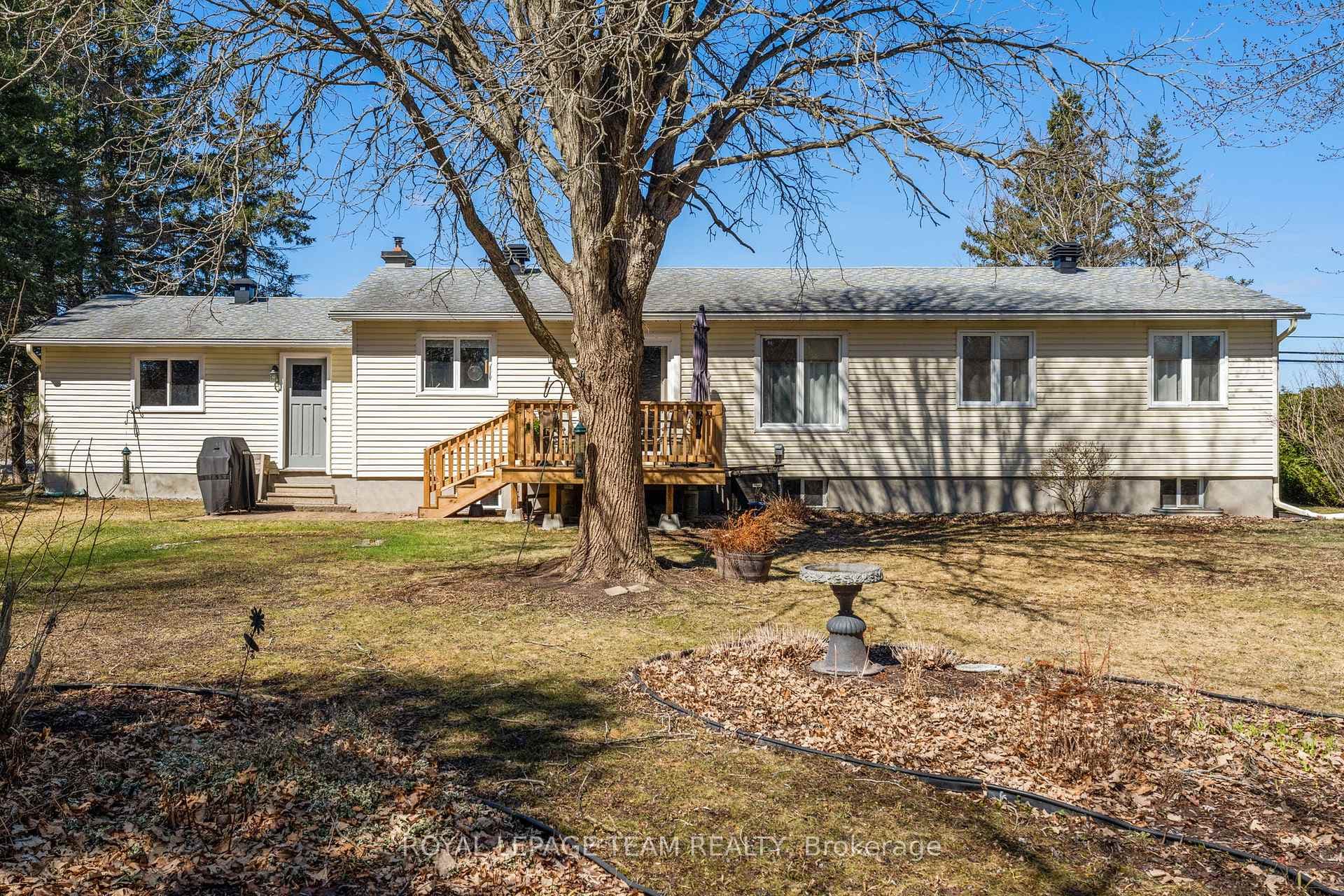 6481 Rideau Valley Drive photo 34