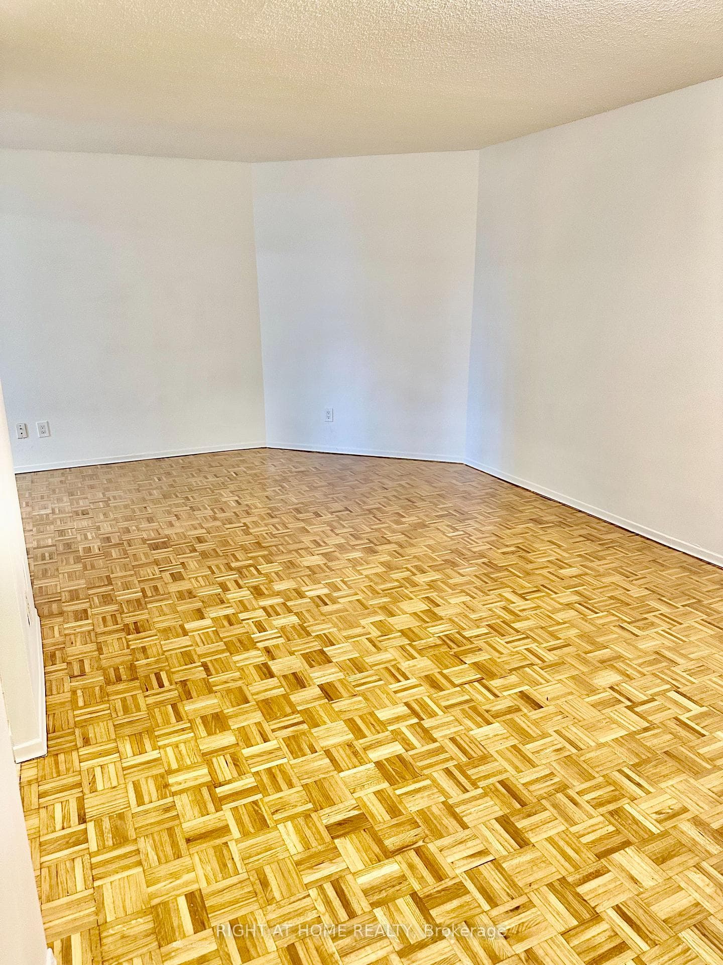 5795 Yonge Street Unit 101 photo 9