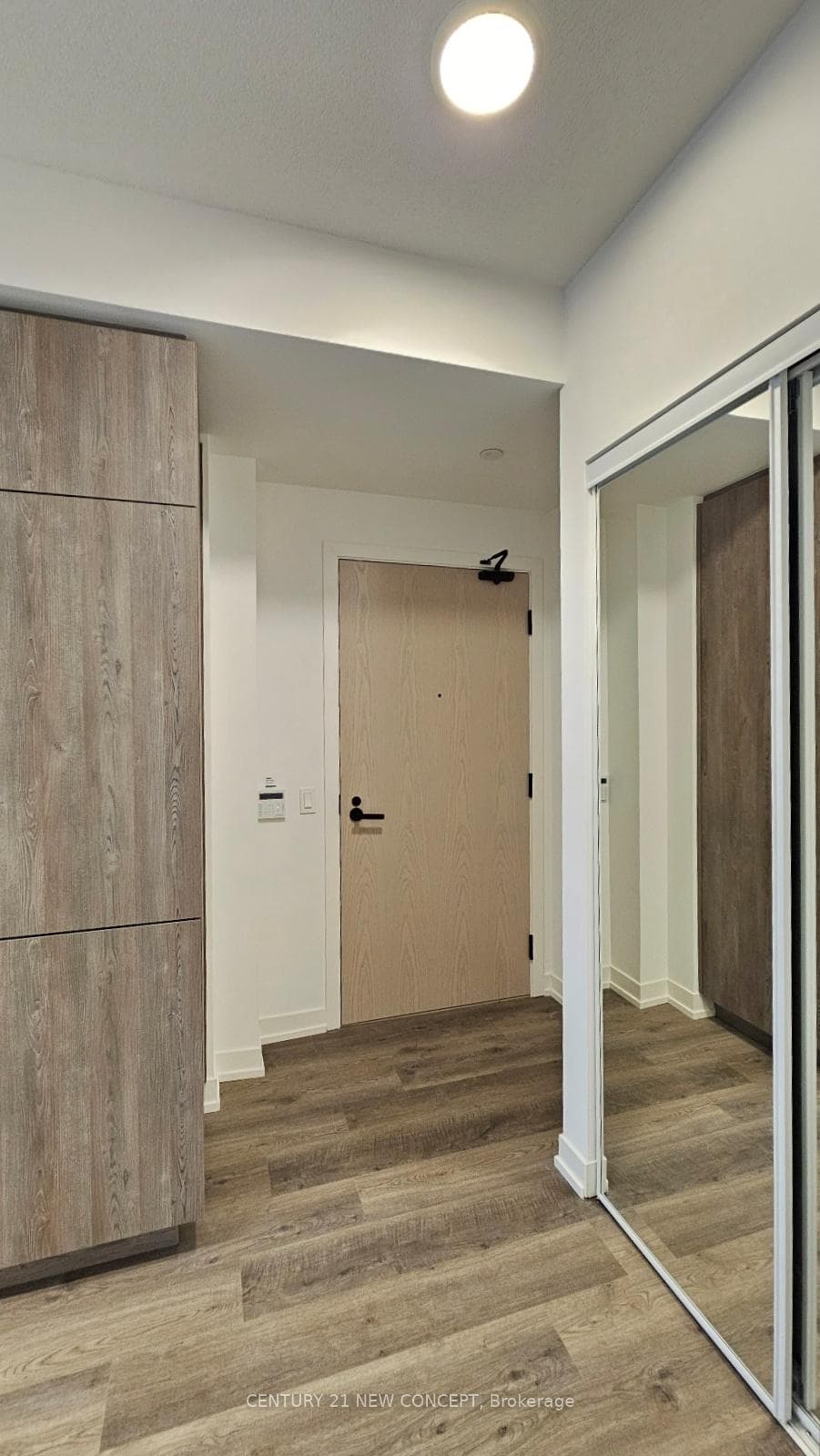 8 Interchange Way Unit #801 photo 26