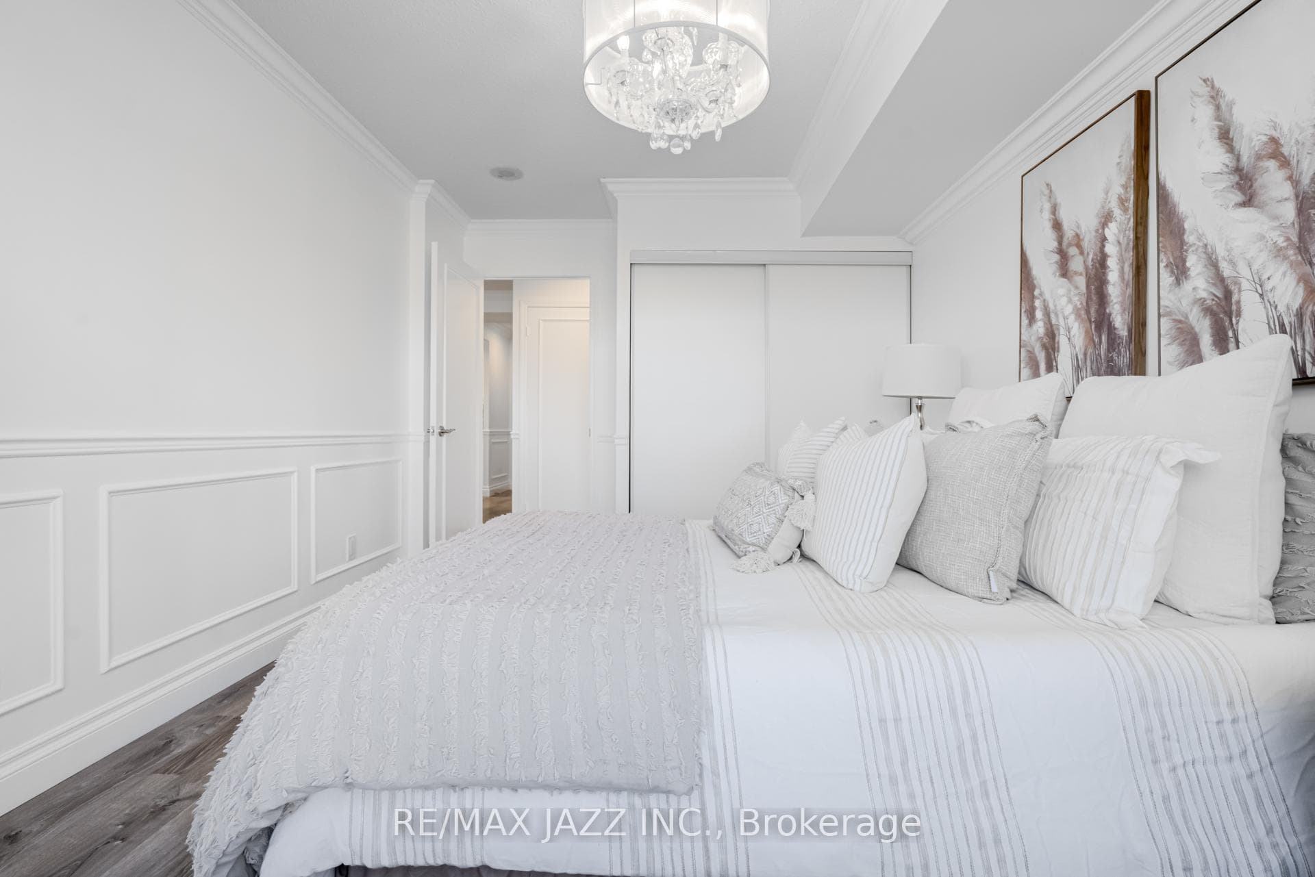 1200 The Esplanade N/A Unit 415 photo 33