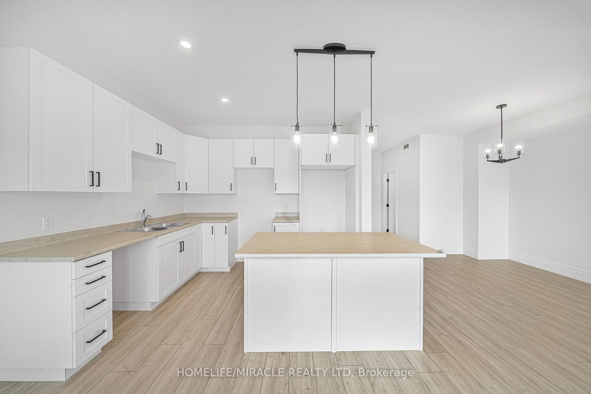 43 Markland Avenue photo 15