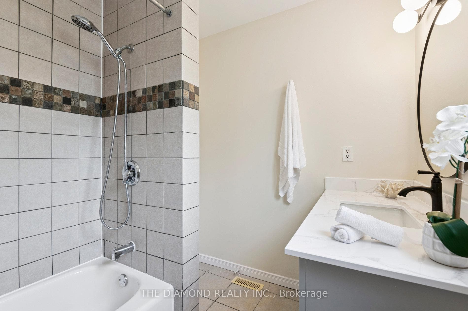 72 Dusay Place Unit 6 photo 26