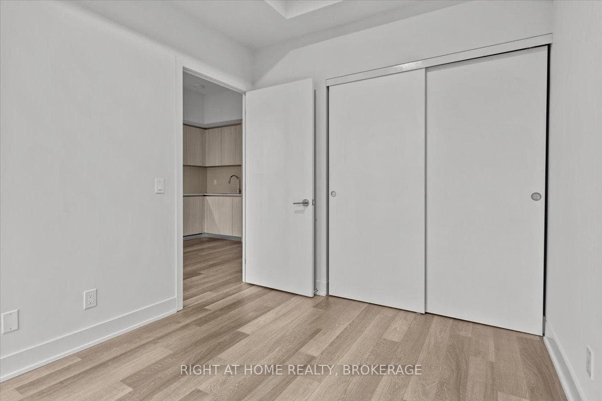 8 Cumberland Street Unit 4205 photo 9