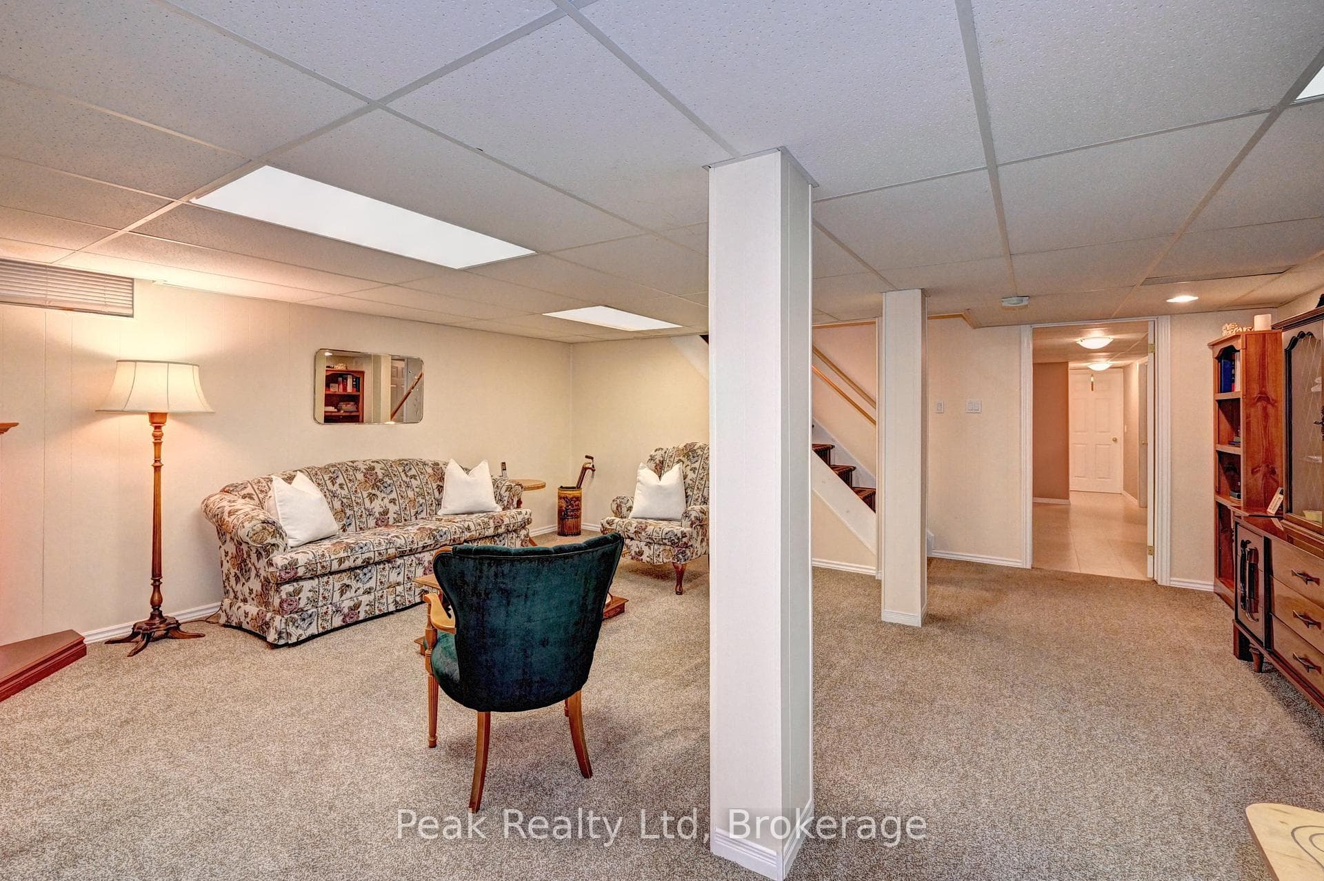 176 Wesley Crescent photo 26