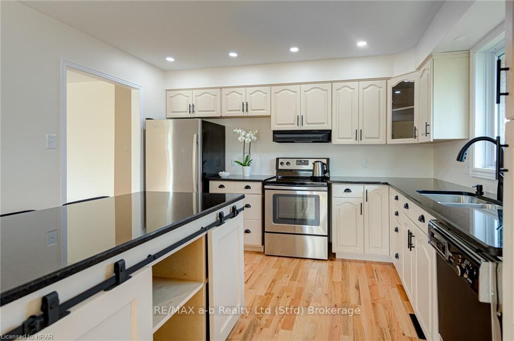 52 DIETRICH Road photo 28