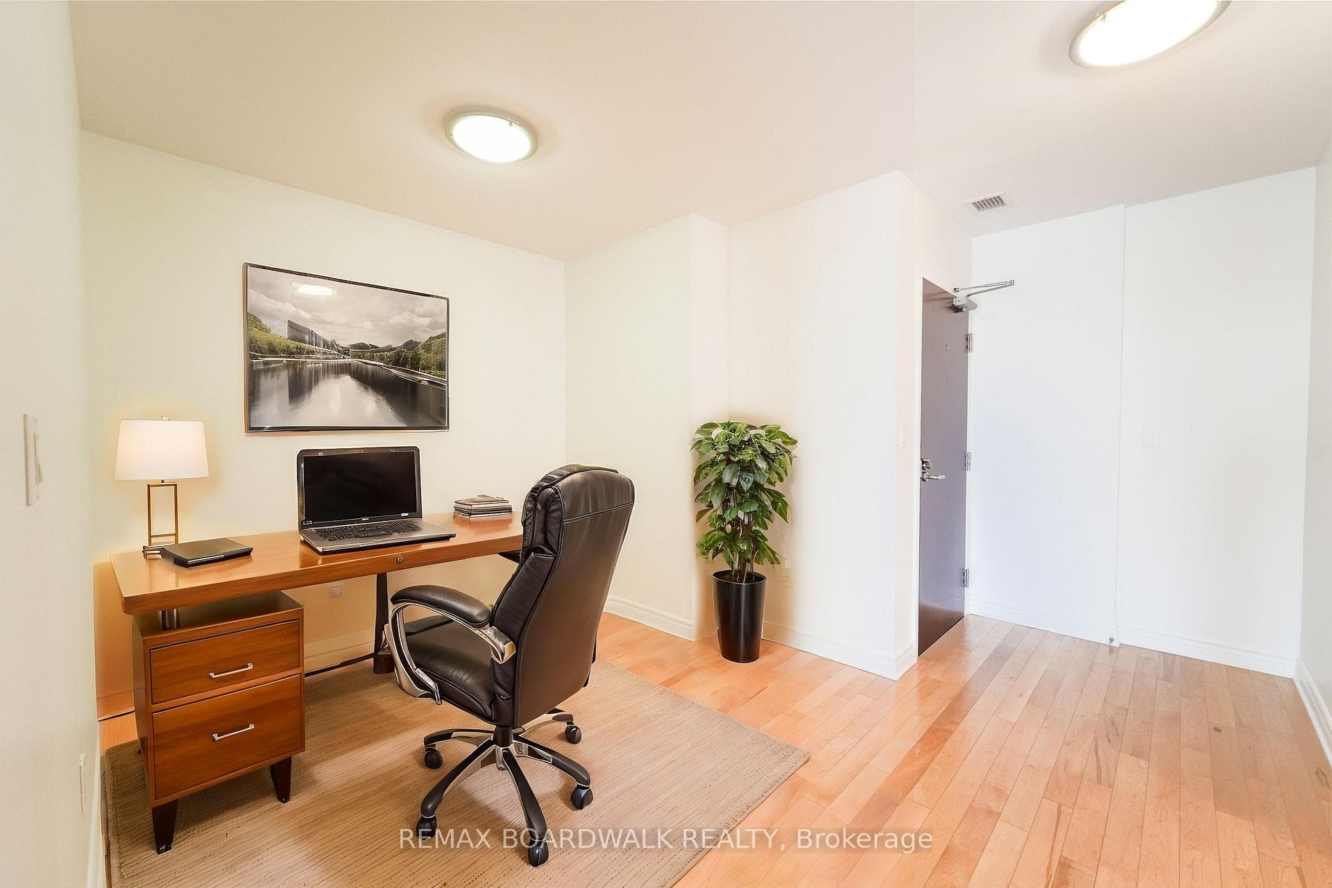 Den - Virtually Staged