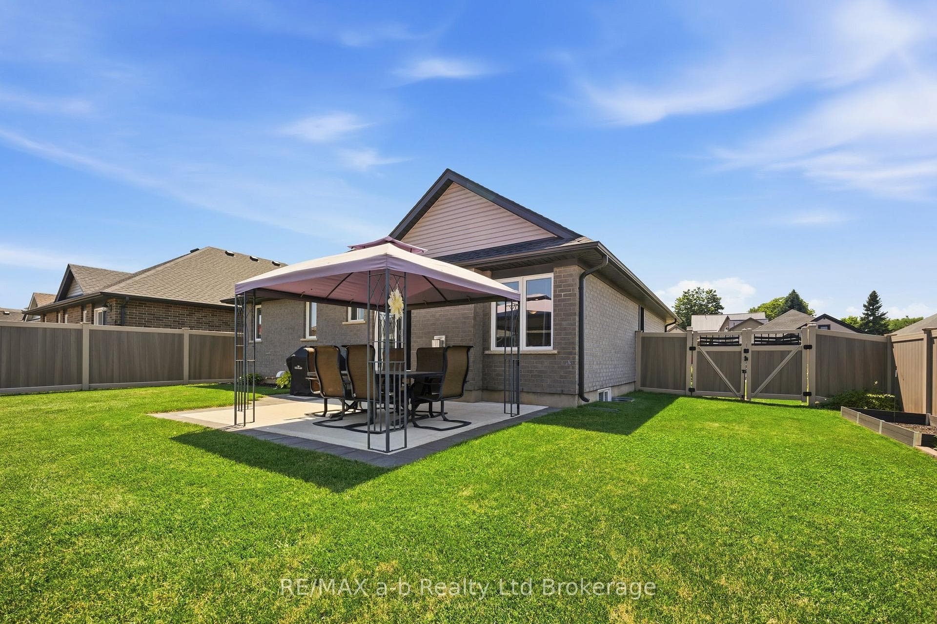 268 Wilson Avenue photo 6