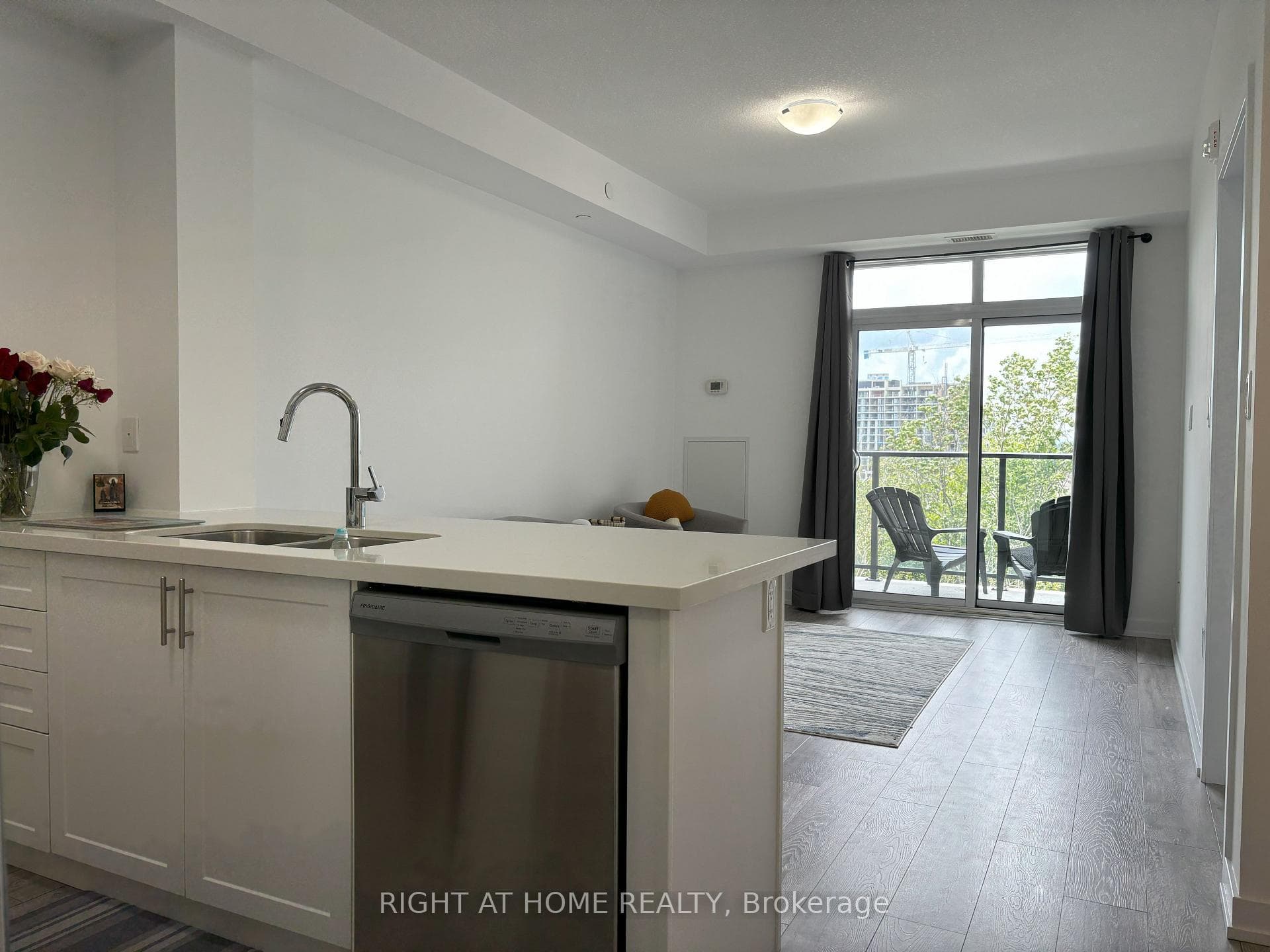 125 Shoreview Place Unit 519 photo 11
