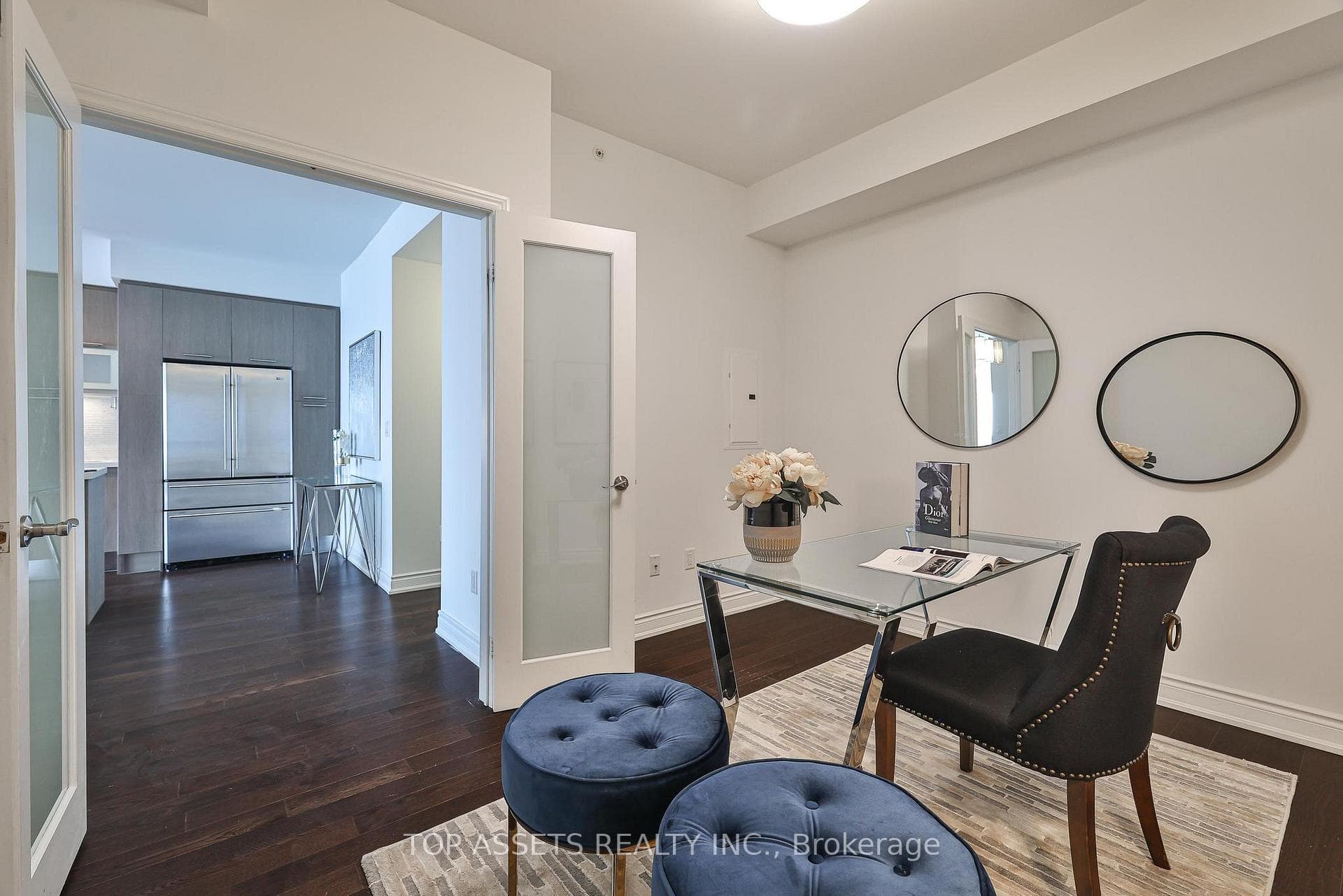 388 Yonge Street Unit 6609 photo 44