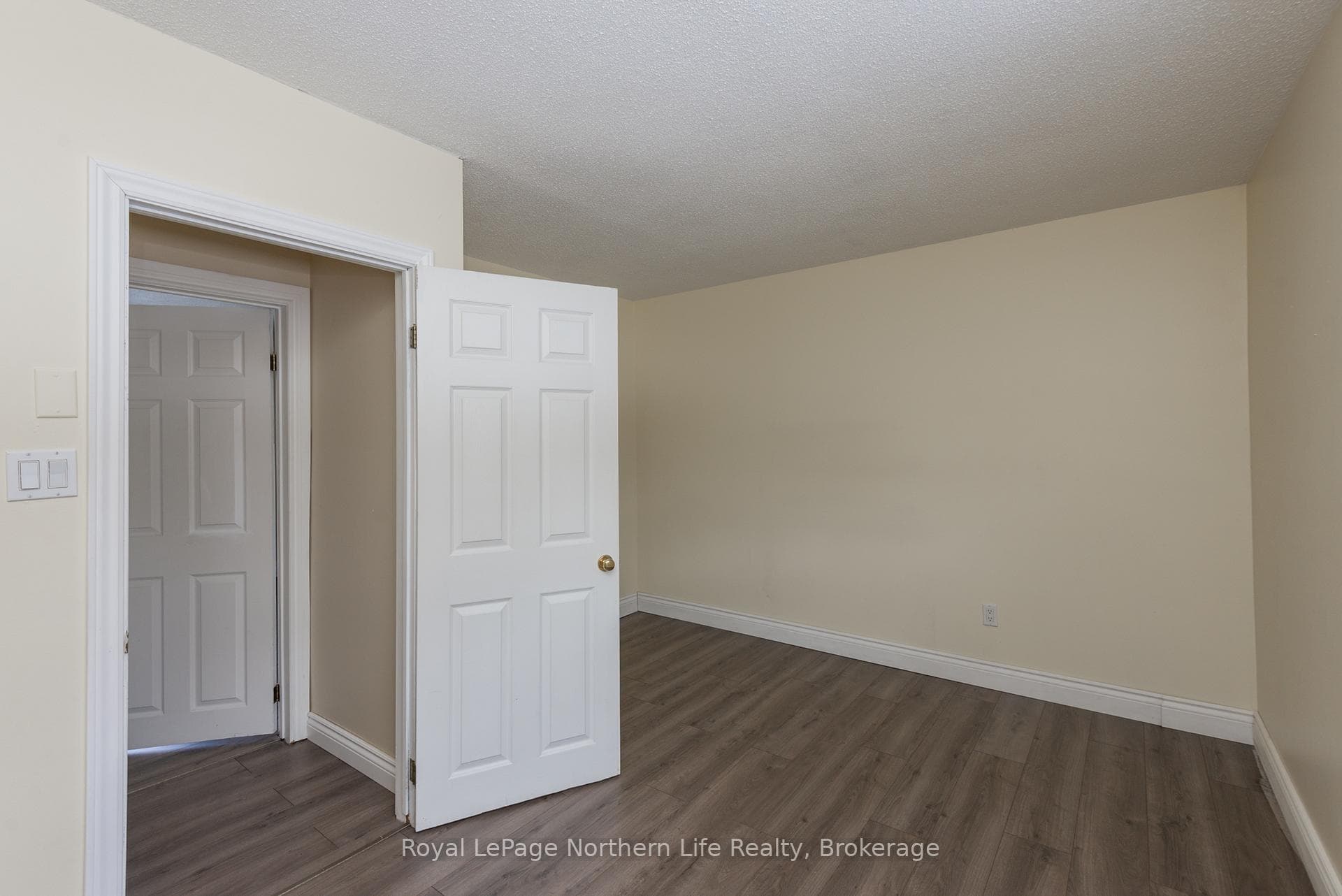 47 Ridgemount Drive photo 30