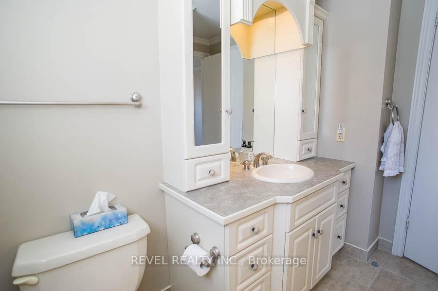 15 Burdock Boulevard photo 14