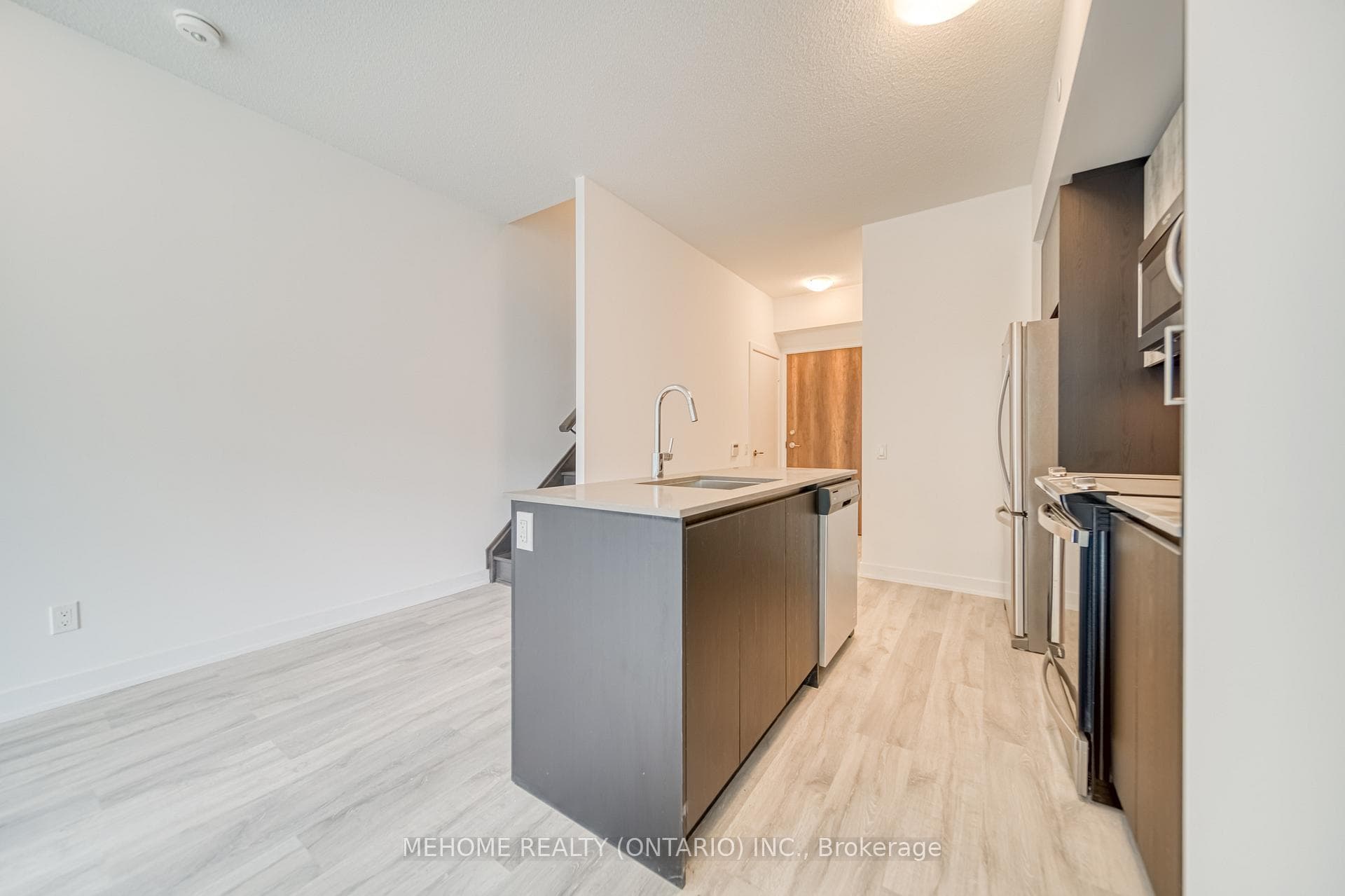 251 Manitoba Street Unit 110 photo 11