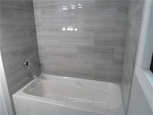 1093 Rebecca Street photo 15