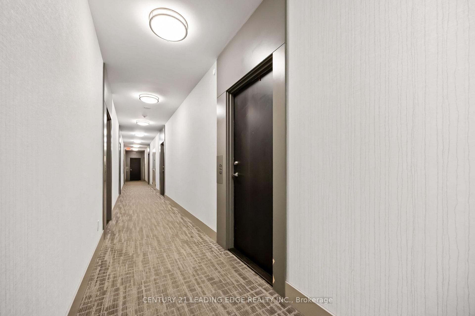 50 Bruyeres Mews Unit 619 photo 4
