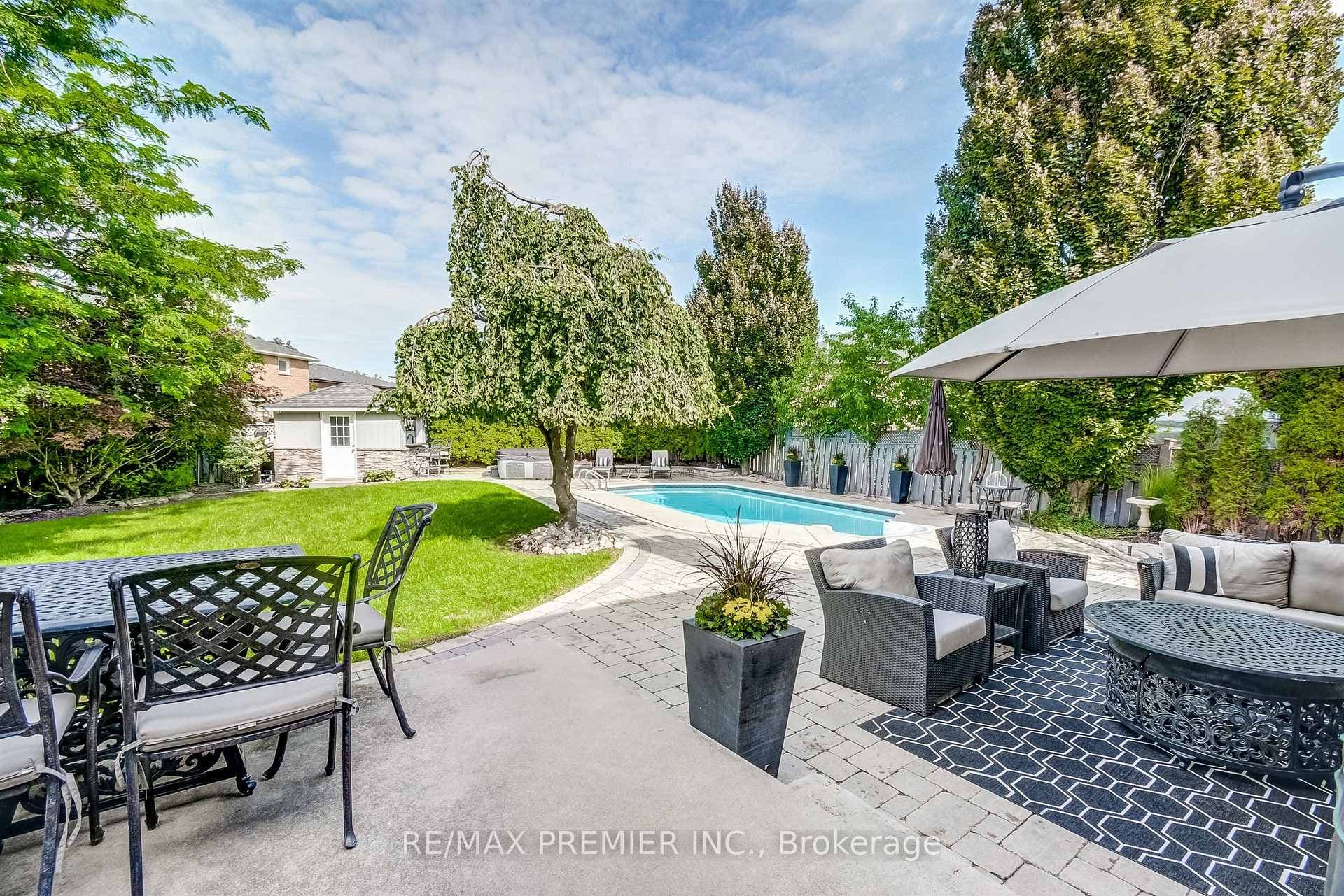 298 Castlehill Road photo 39
