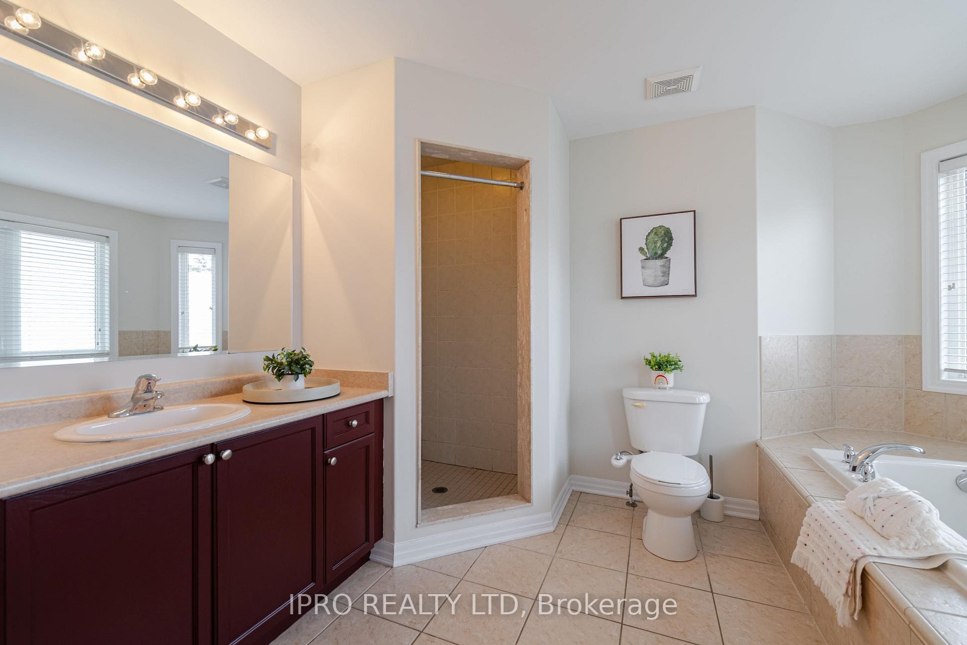 24 Chase Crescent photo 28