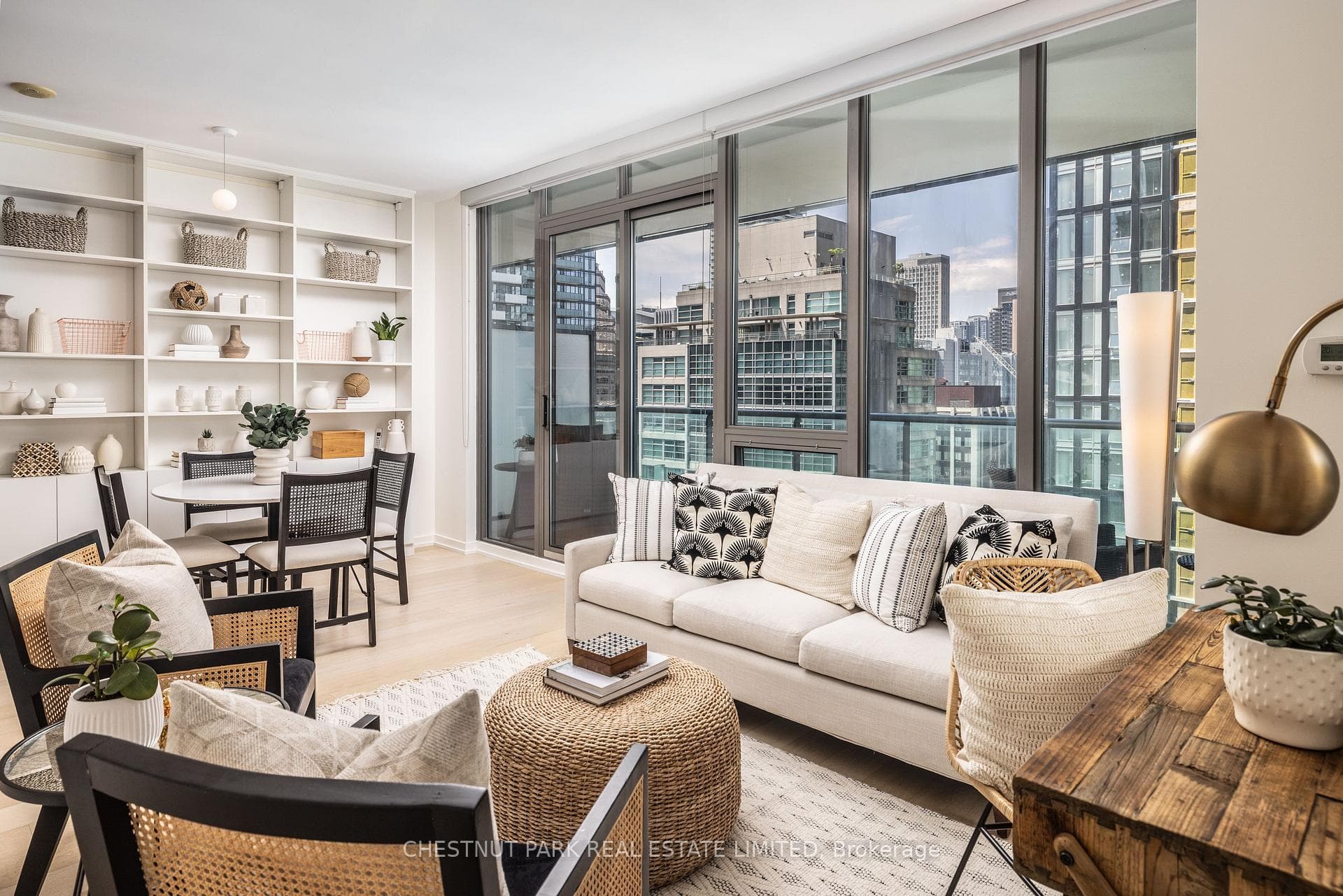 33 Lombard Street Unit 2106 photo 8