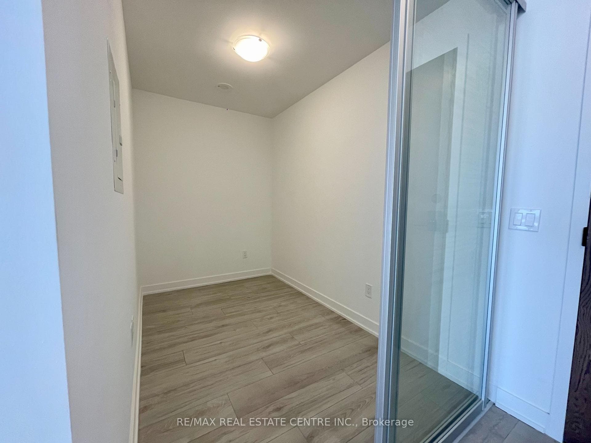 1035 Southdown Road Unit 1606 photo 27