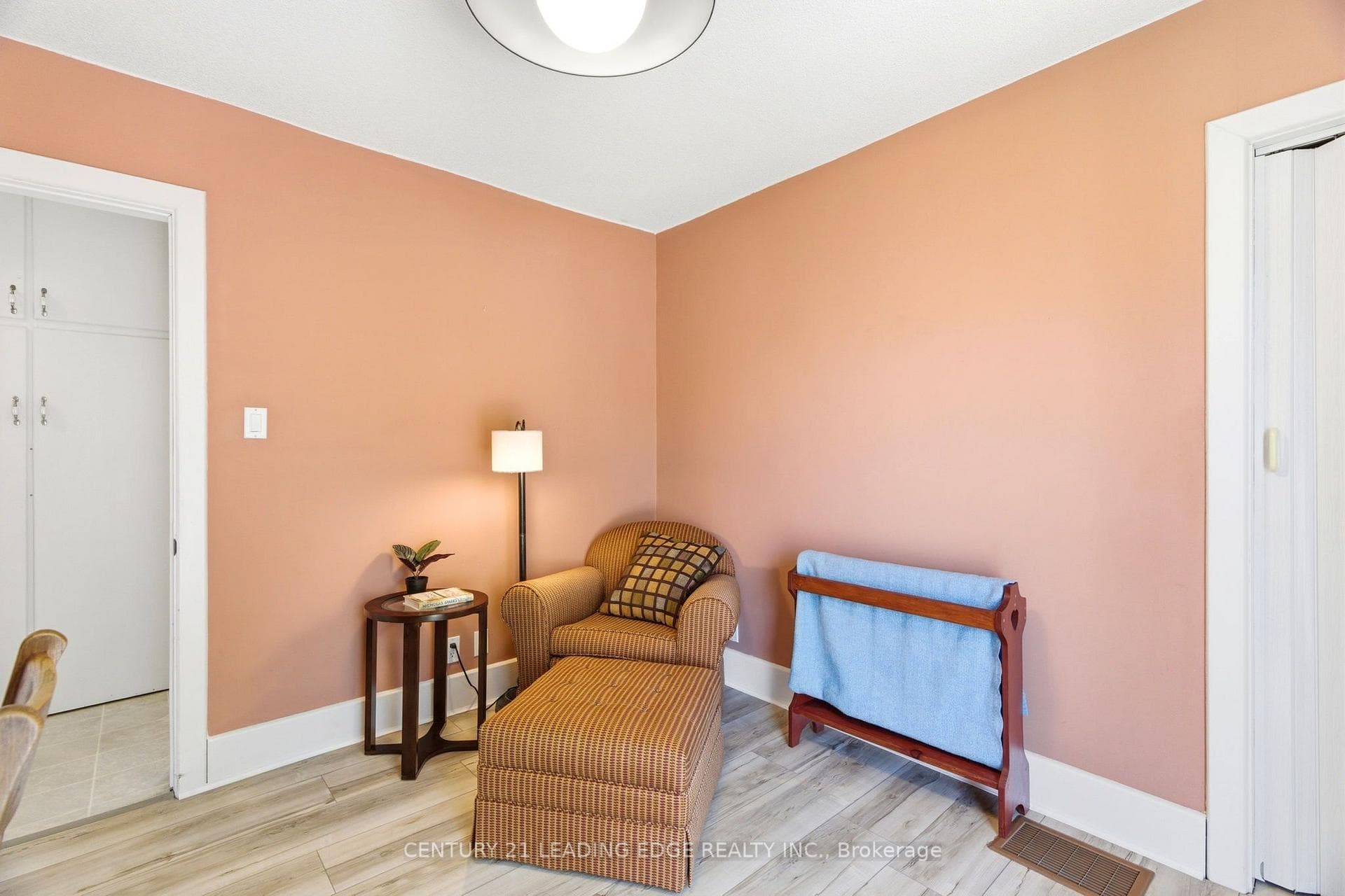160 Widder Street photo 18