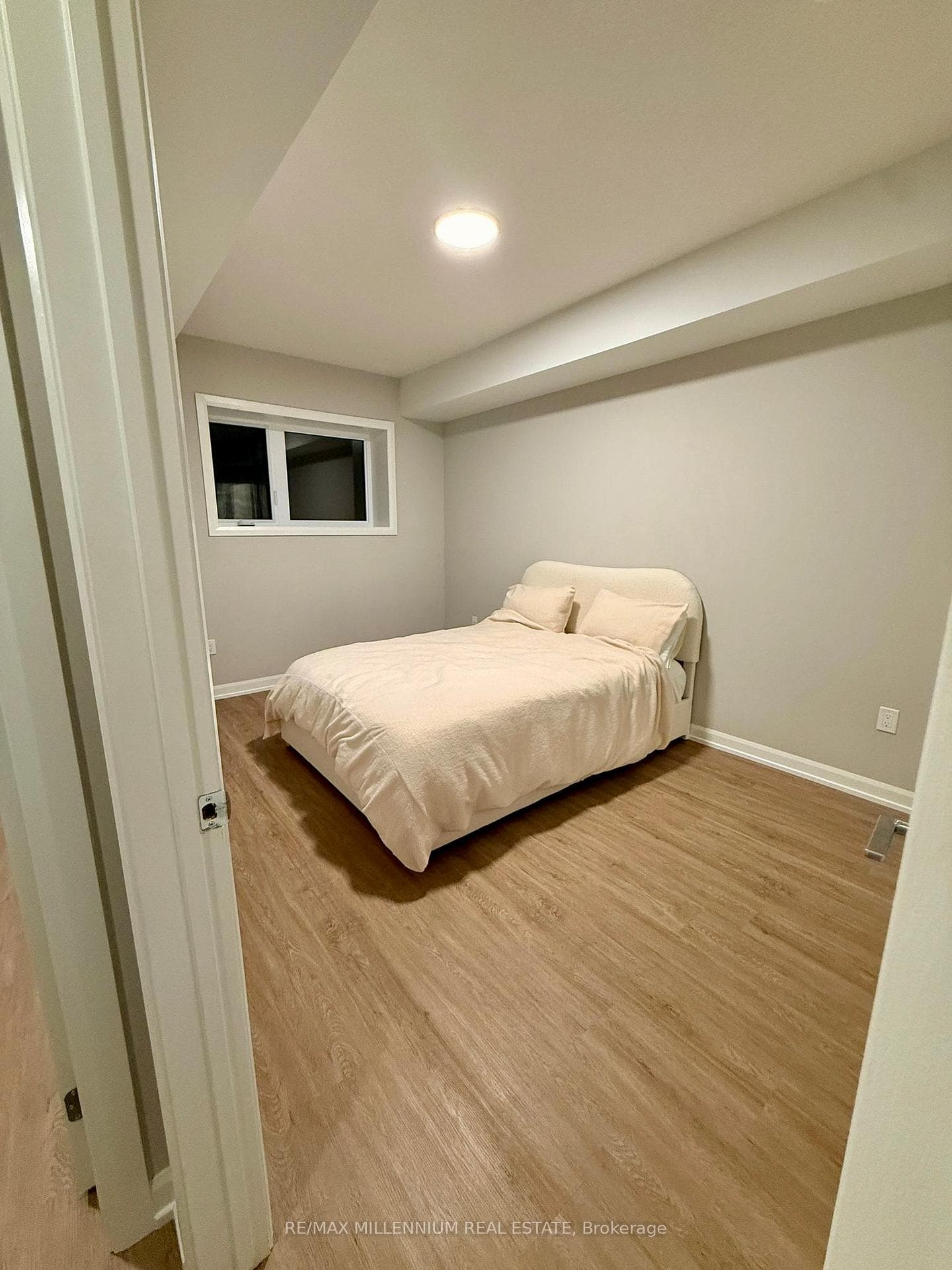 708 WOOLWICH Street Unit 309 photo 12