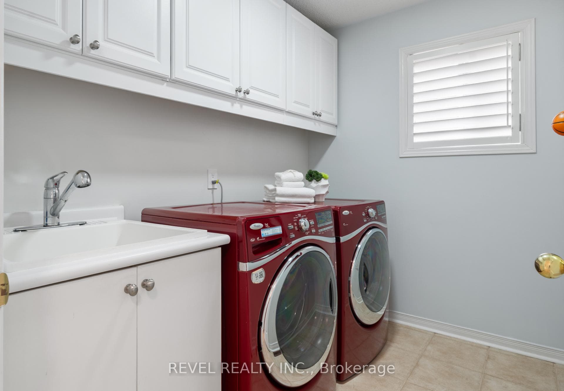 10 Dinsdale Drive photo 13