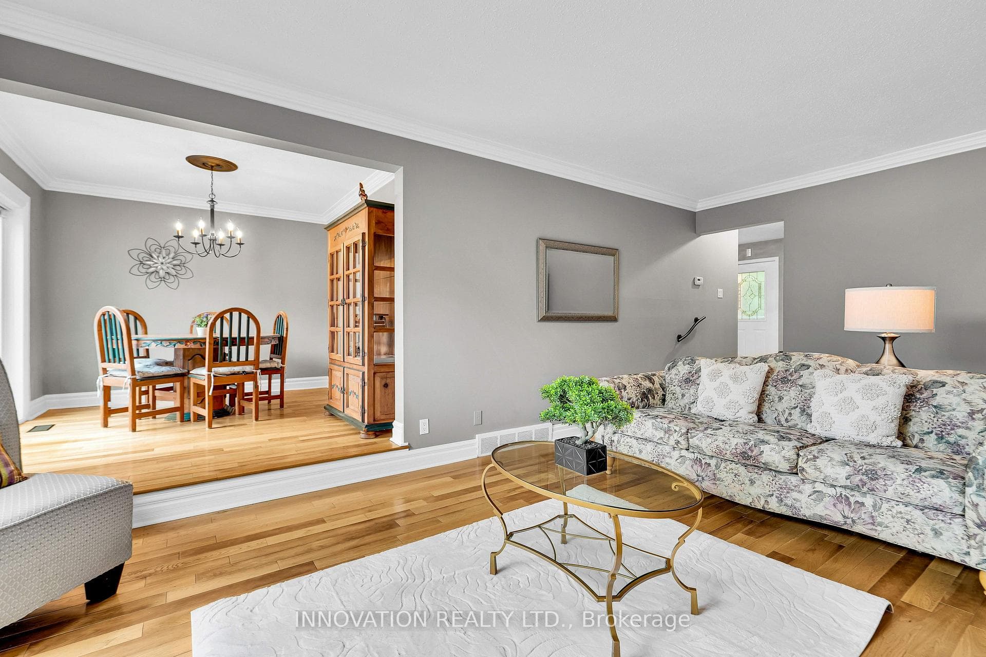 Easy access to dining room