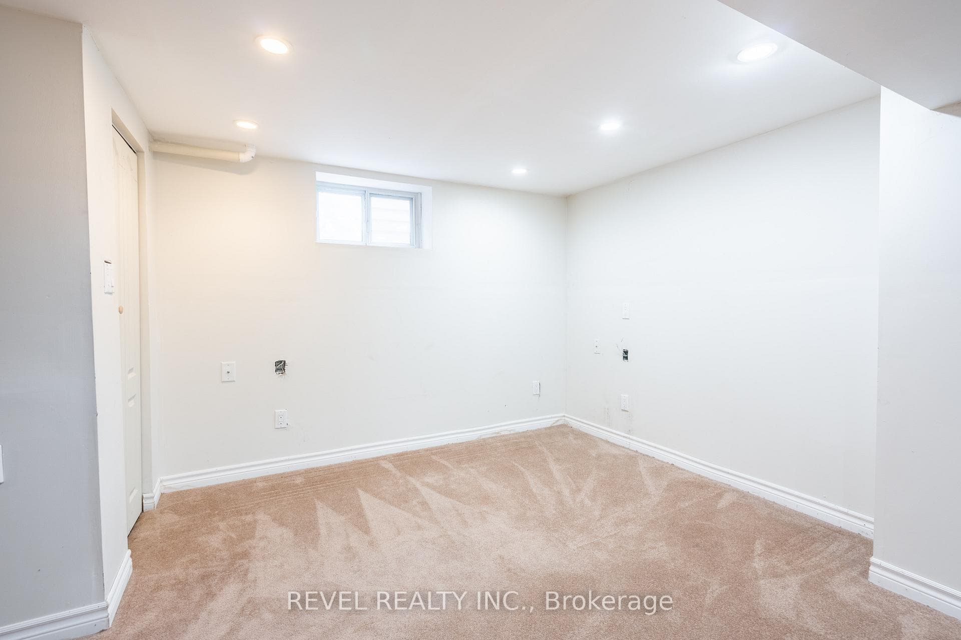 267 East 12th Street photo 27