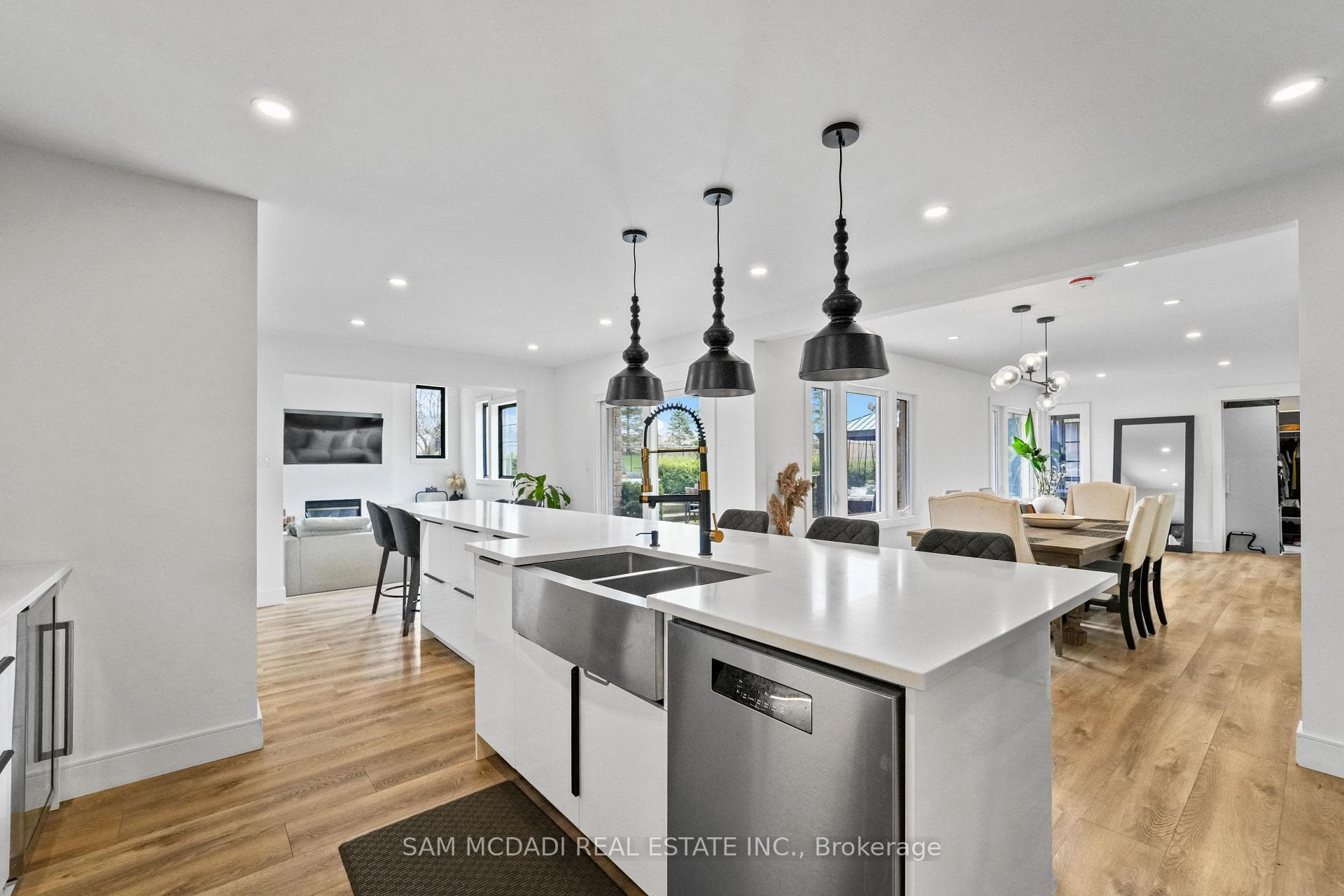 477 Fairview Street photo 17