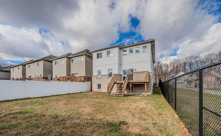 242 Diana Drive photo 2