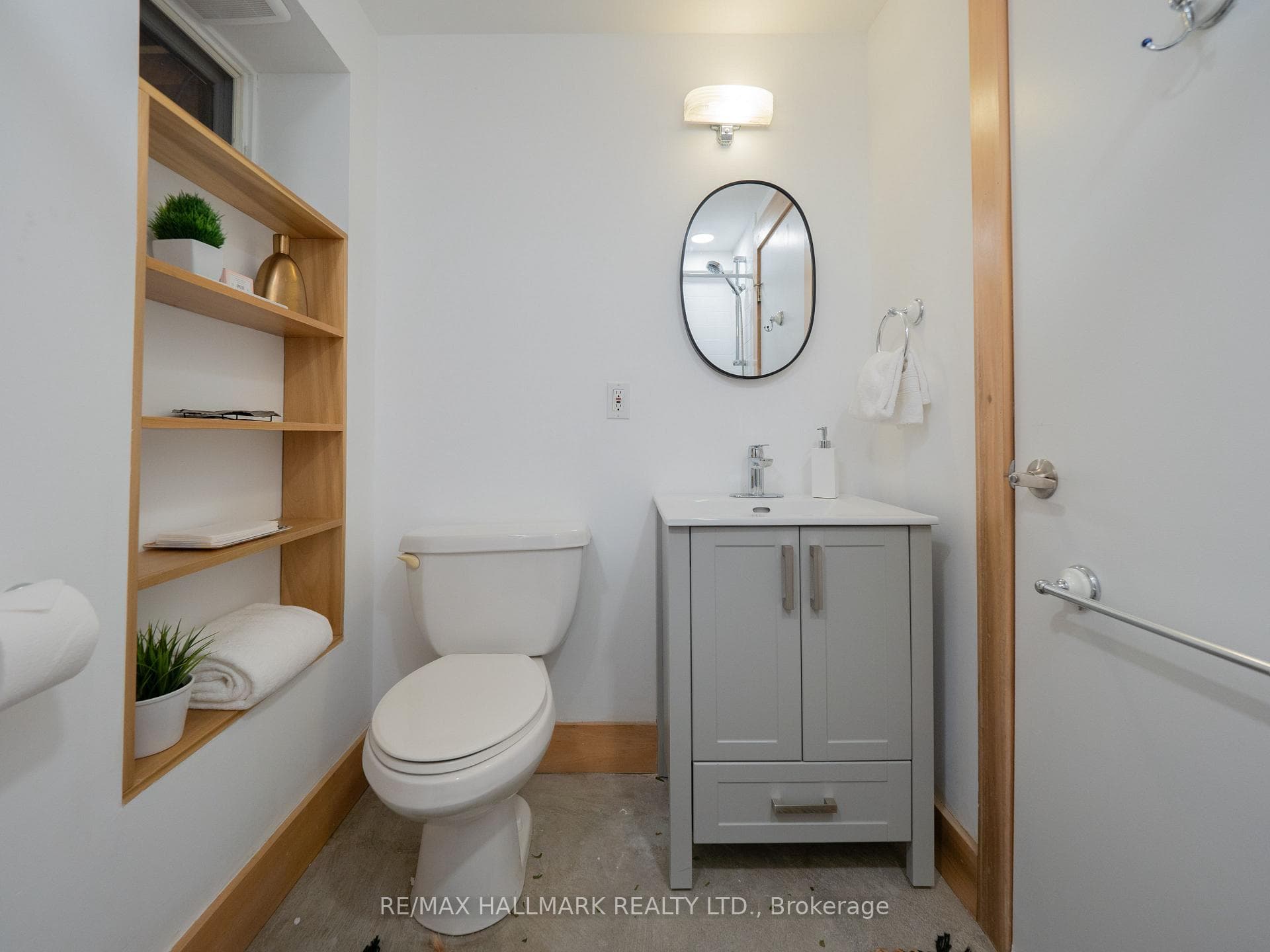 68 Victor Avenue photo 31