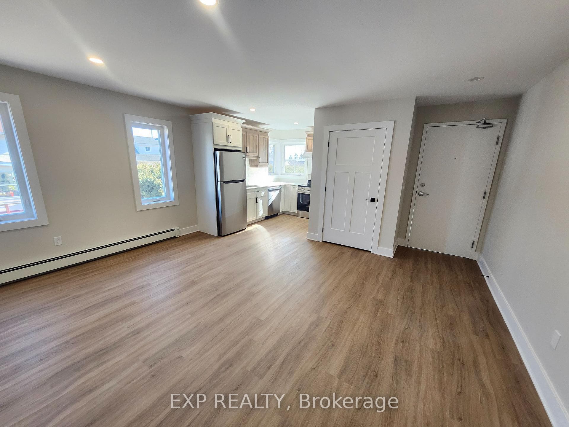 114 Lewis Street photo 11