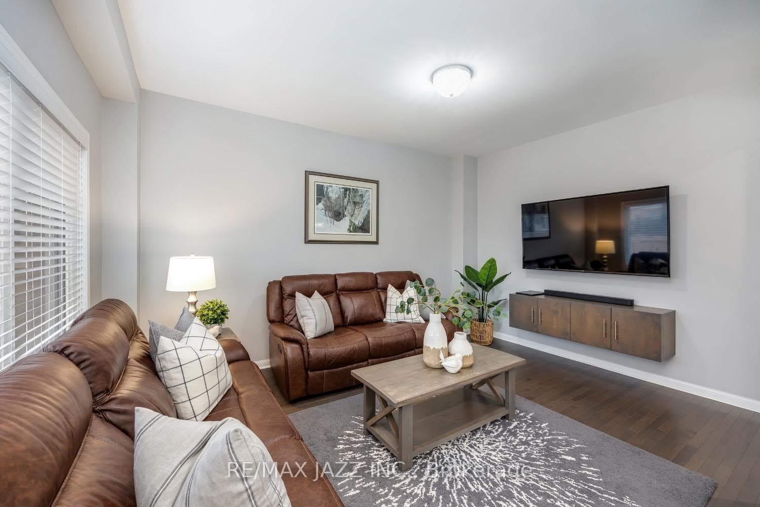160 Bruce Cameron Drive photo 15