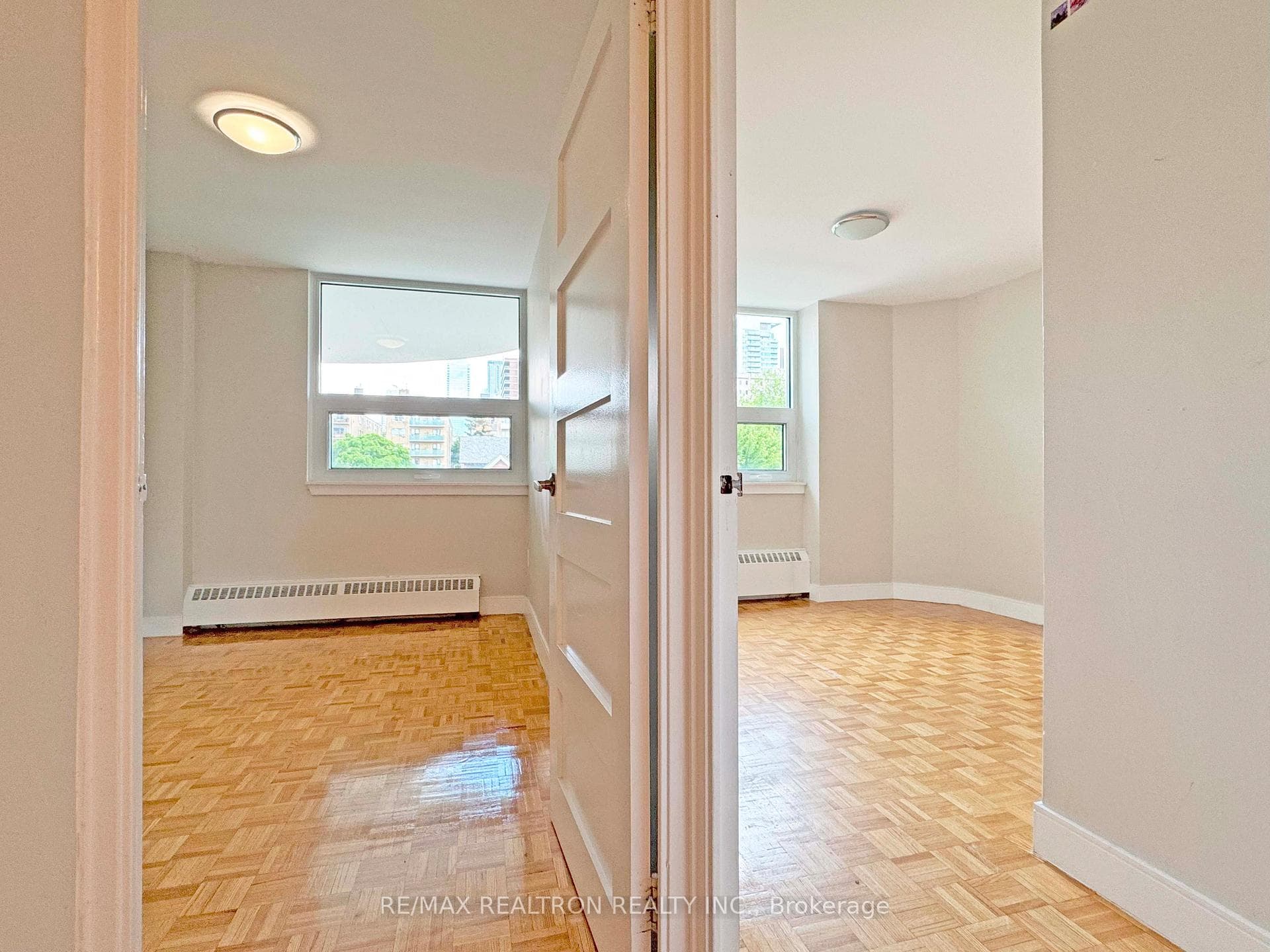 485 Huron Street Unit 406 photo 10