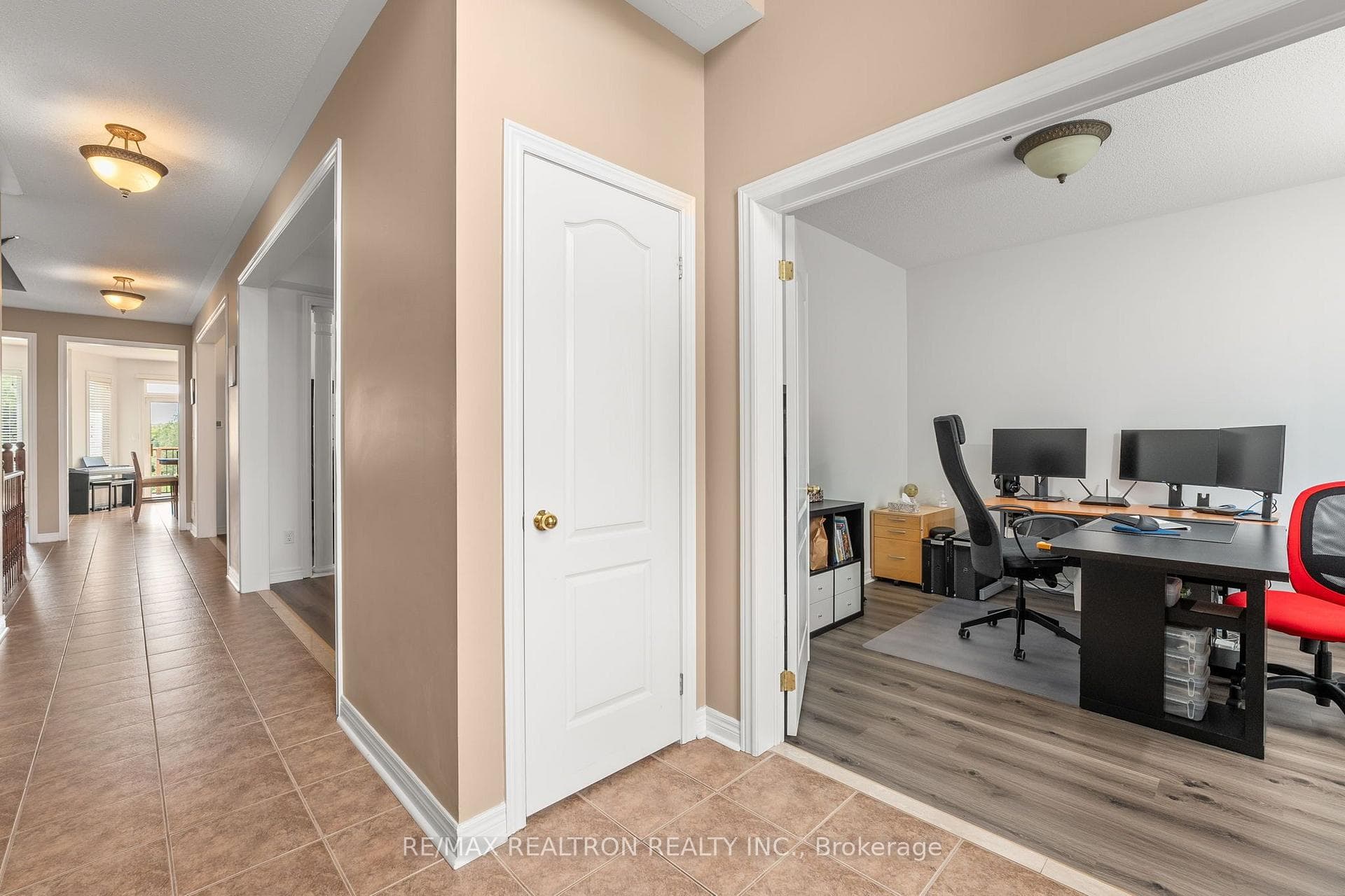 200 Roseborough Drive photo 6