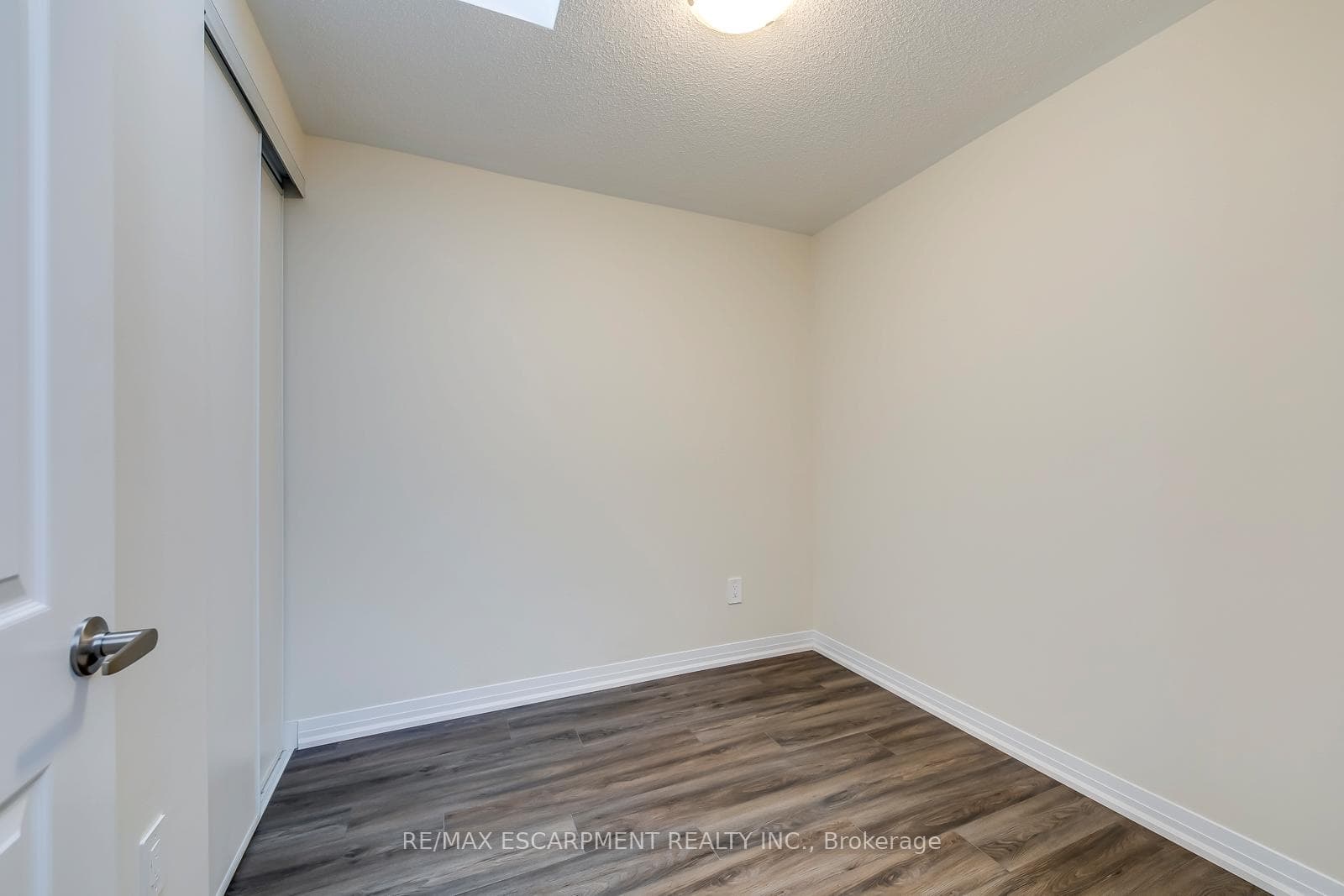 1581 Rose Way Unit 111 photo 22