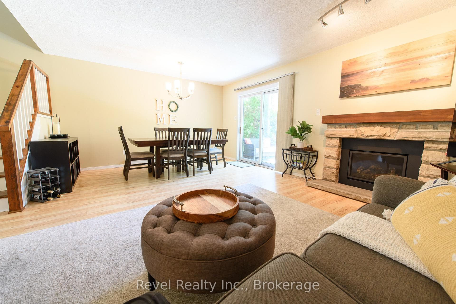 440 Oxbow Crescent photo 11