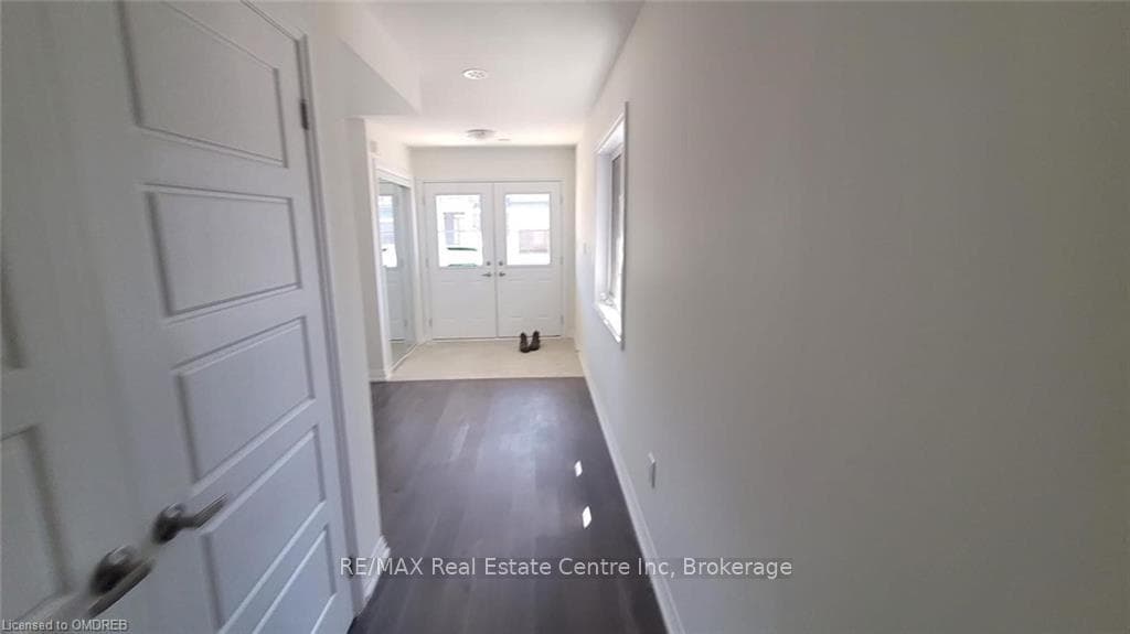 33 GRANVILLE Crescent photo 3