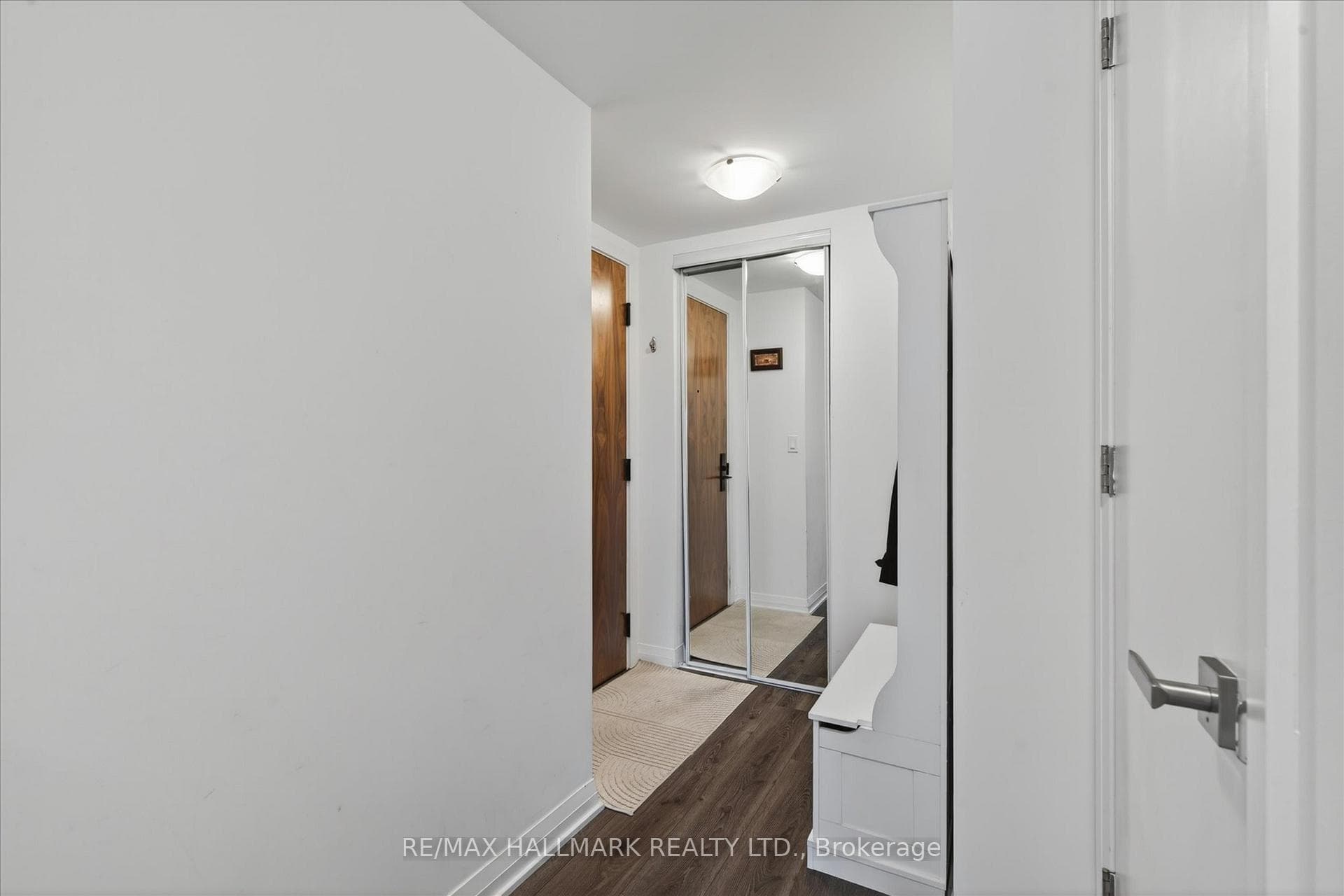 99 Foxbar Road Unit 1204 photo 5