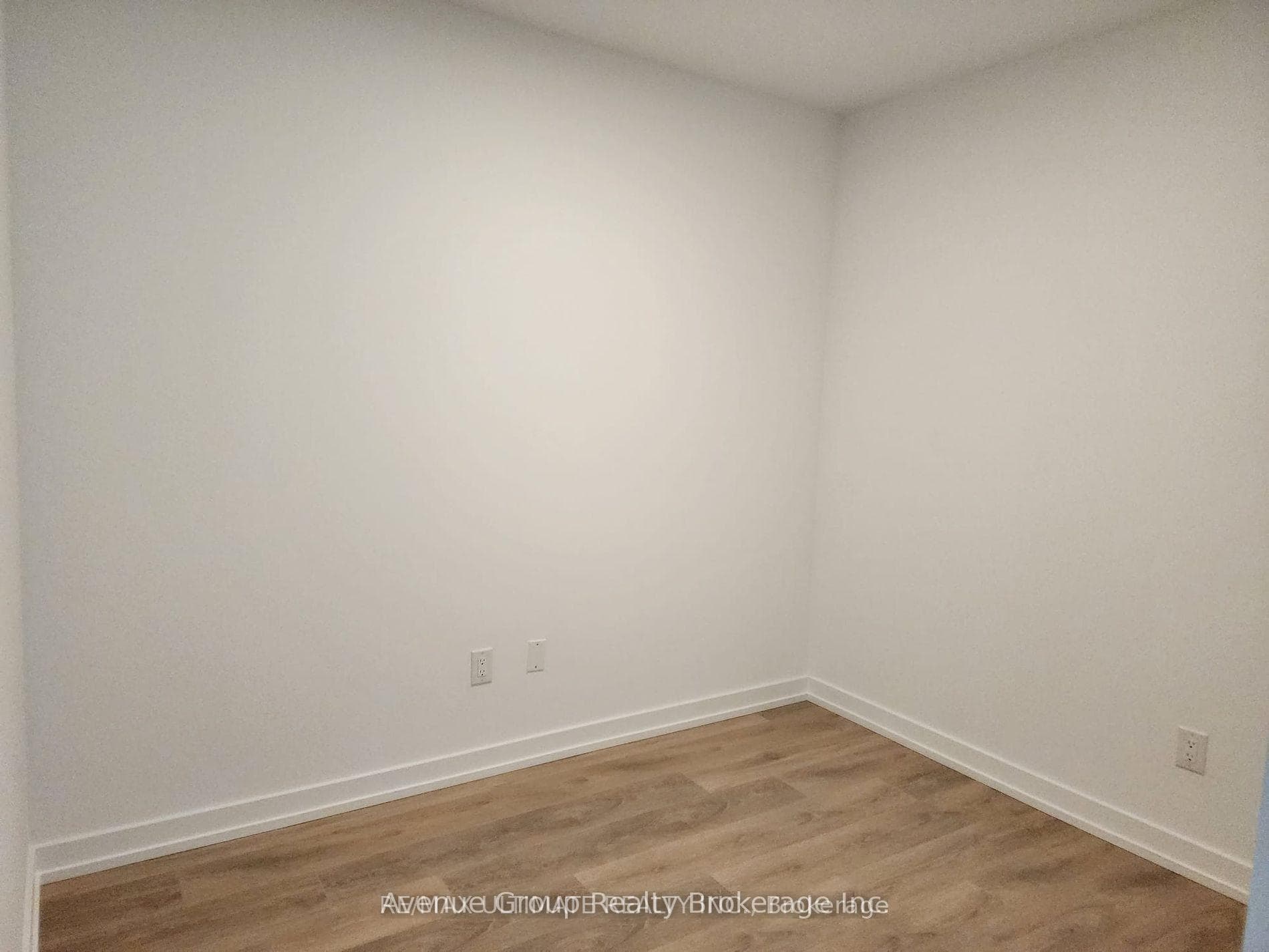 1100 Sheppard Avenue Unit 809 photo 8