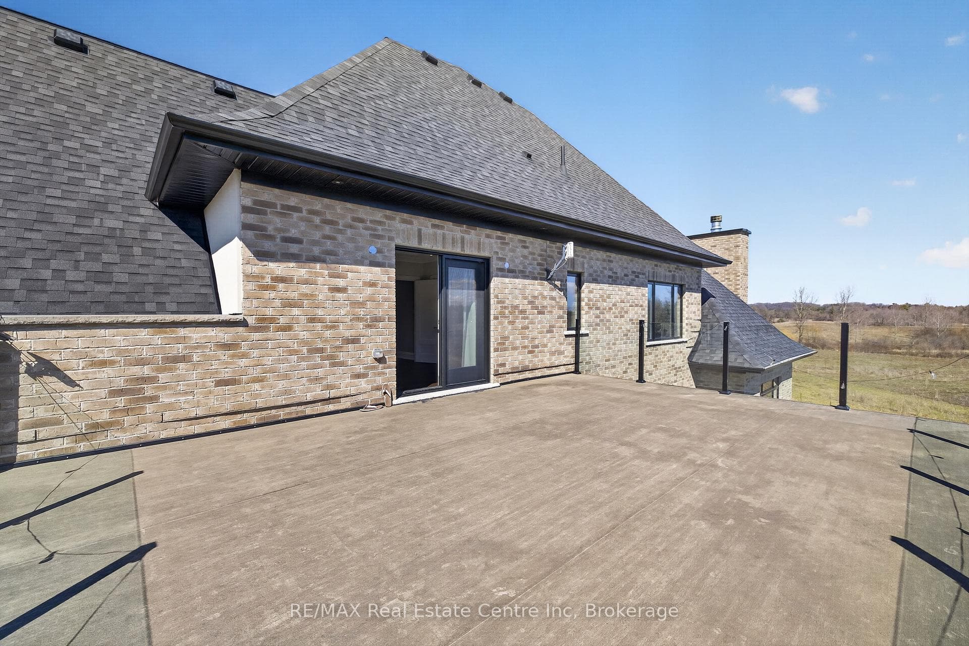 7645 Maltby Road photo 44
