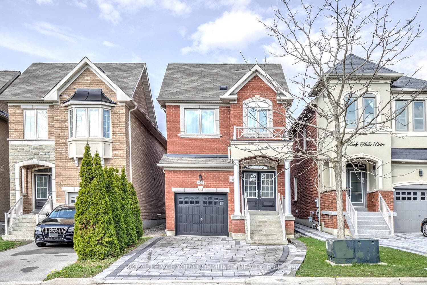 424 Lady Nadia Drive photo 1