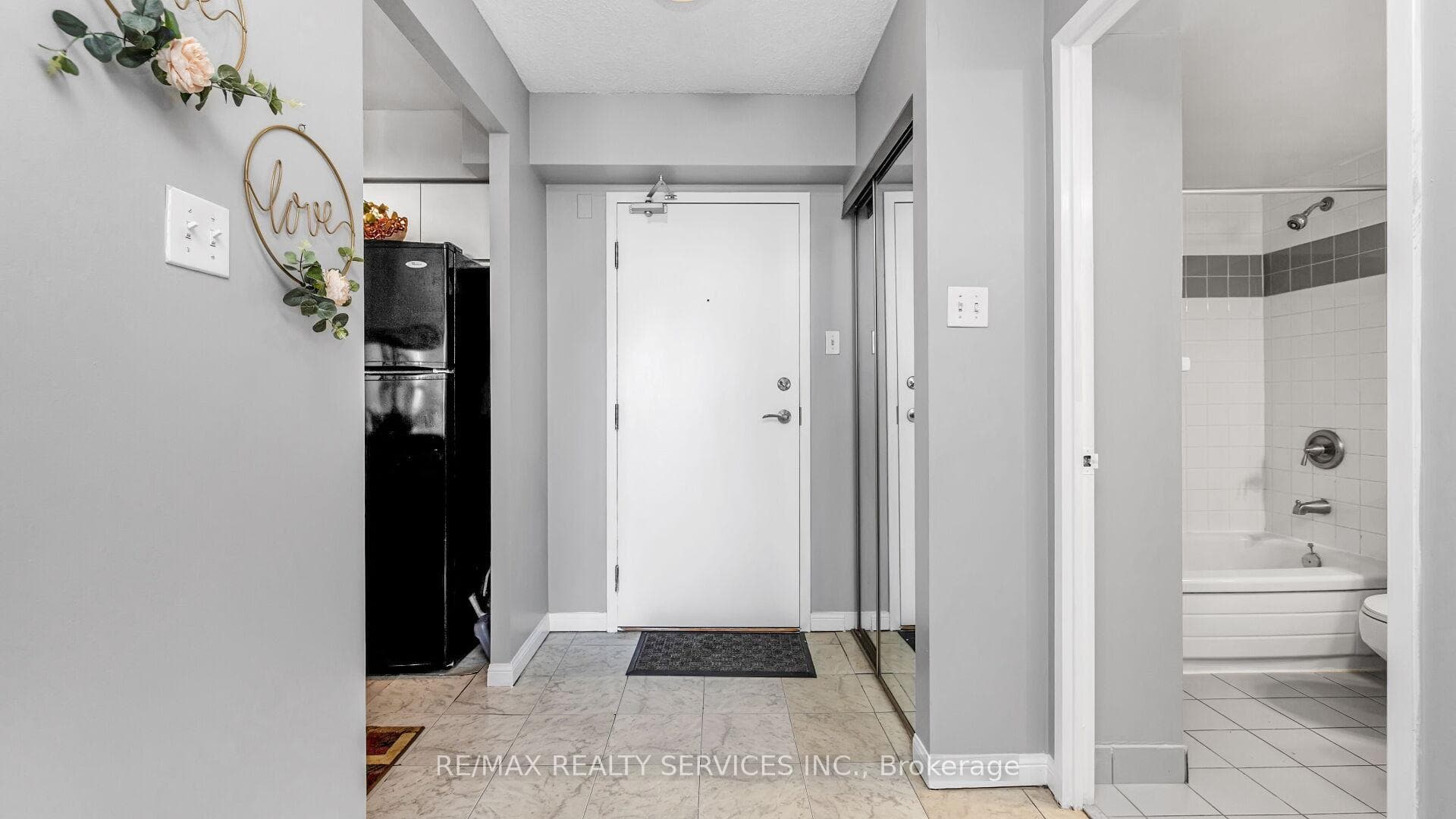 10 Laurelcrest Street Unit 703 photo 12