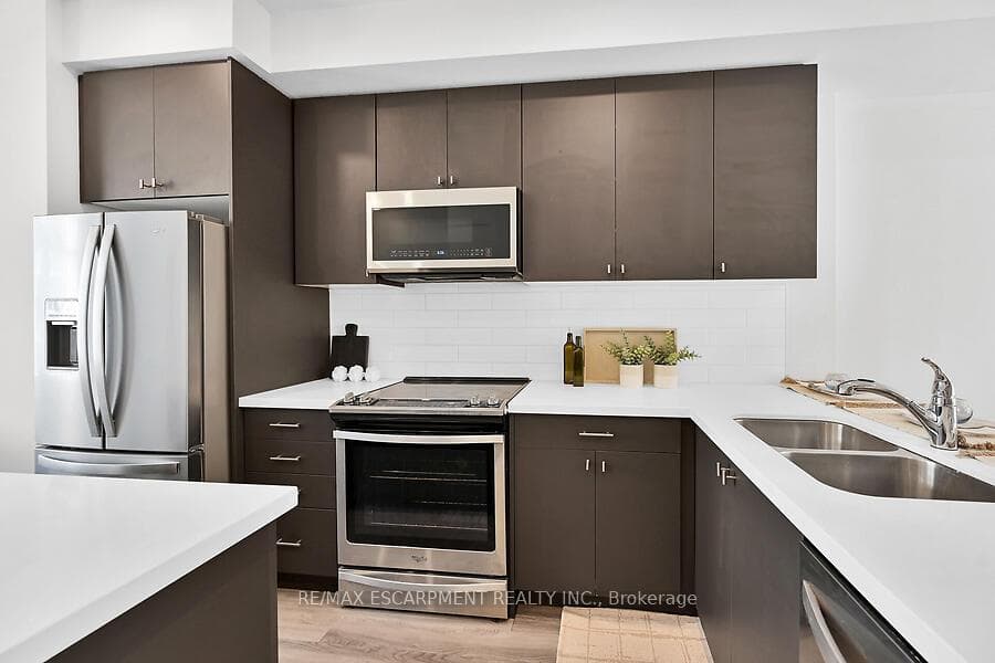 17 Markle Crescent photo 9