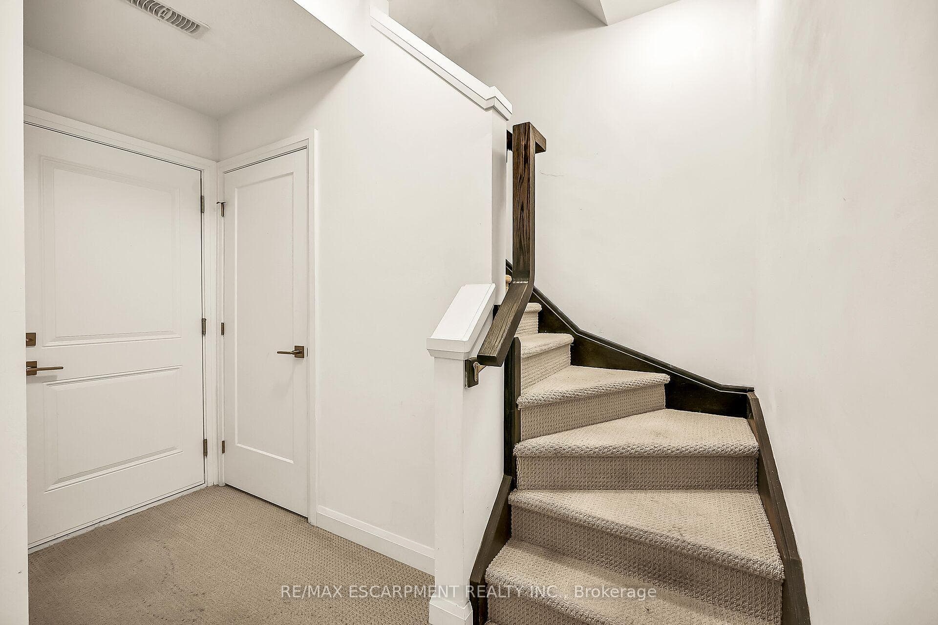 1169 Garner Road Unit 17 photo 27