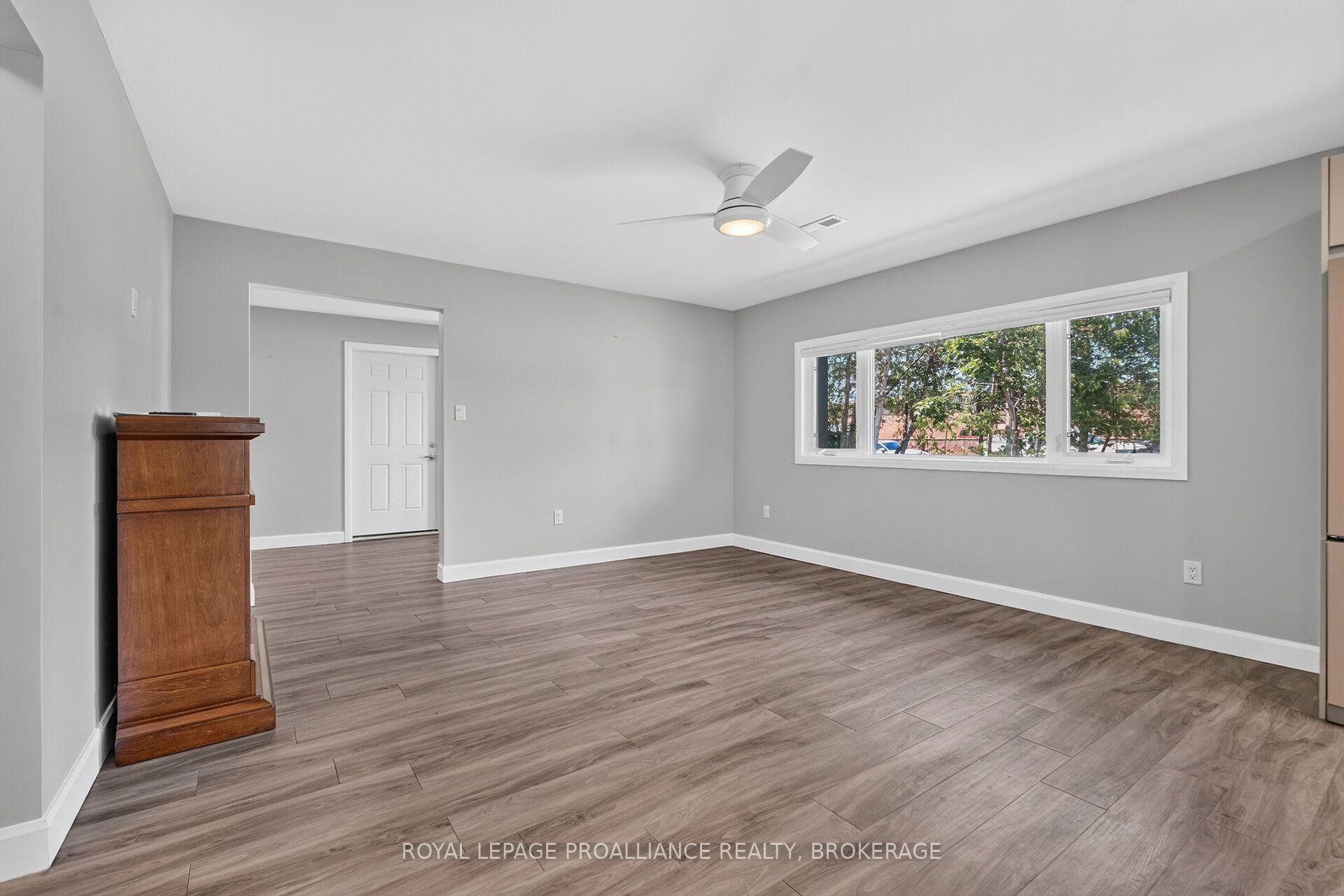 843 Woodbine Road photo 8
